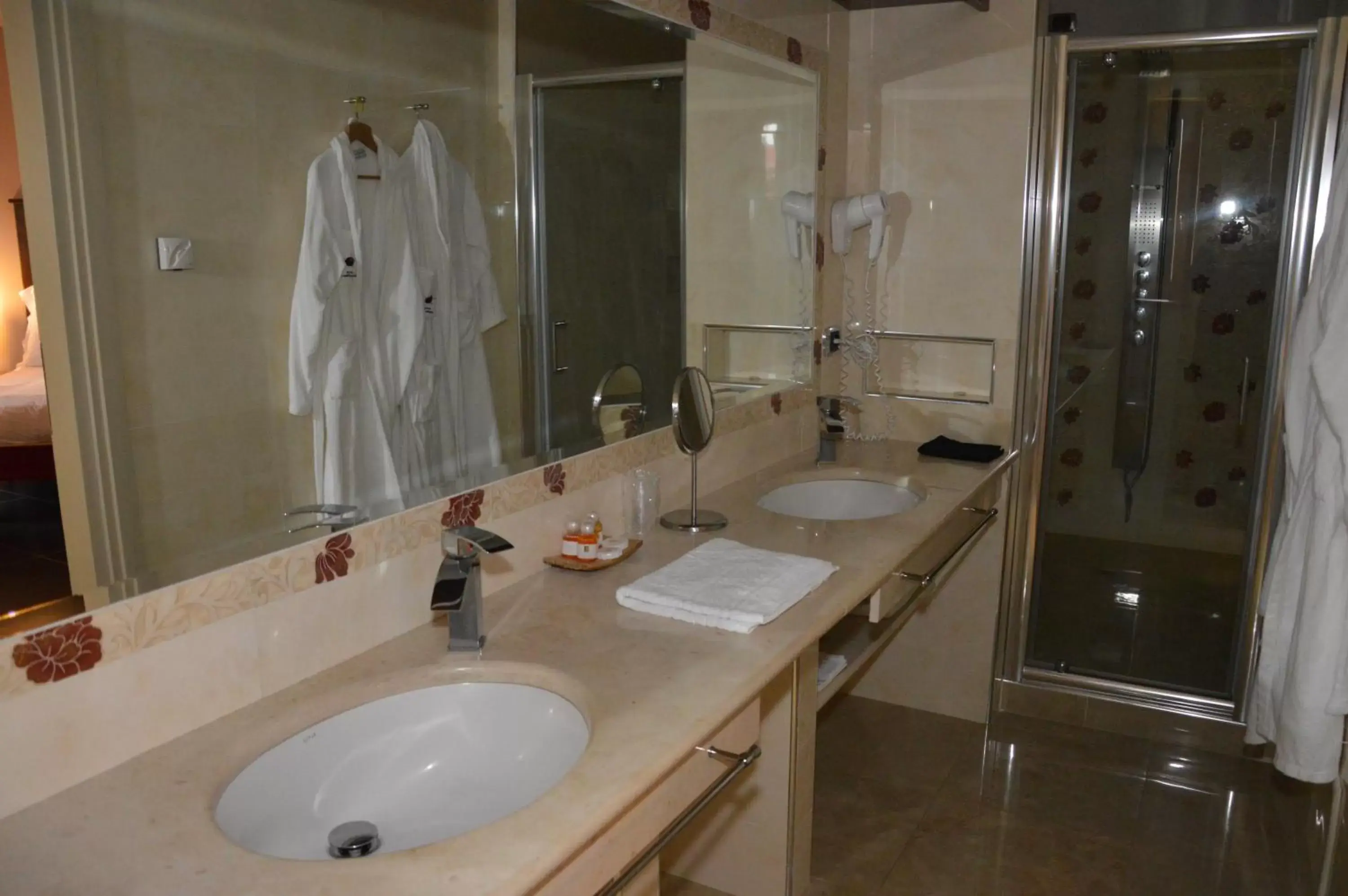 Bathroom in Roccamonfina Palace Hotel
