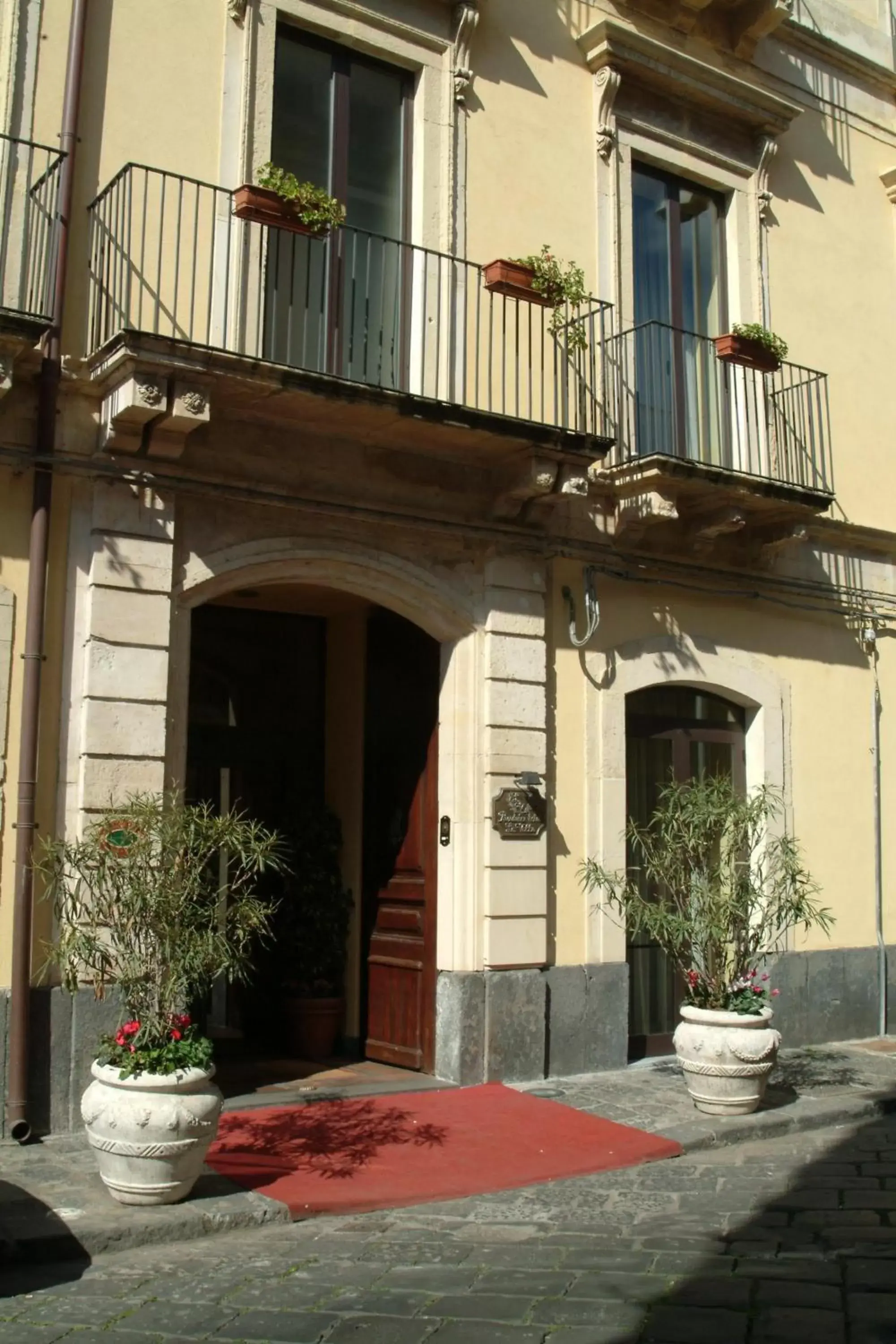 Facade/entrance in Hotel La Ville