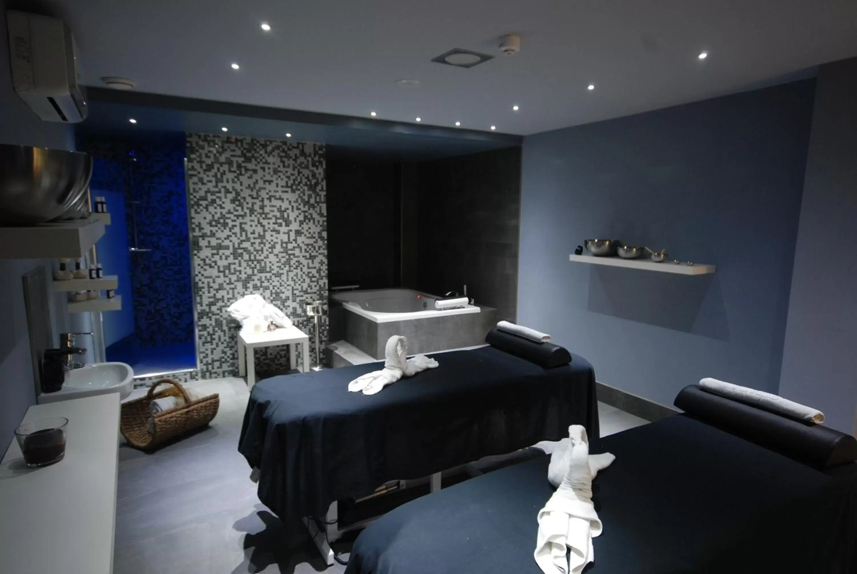 Spa and wellness centre/facilities in Hotel & Spa Real Jaca