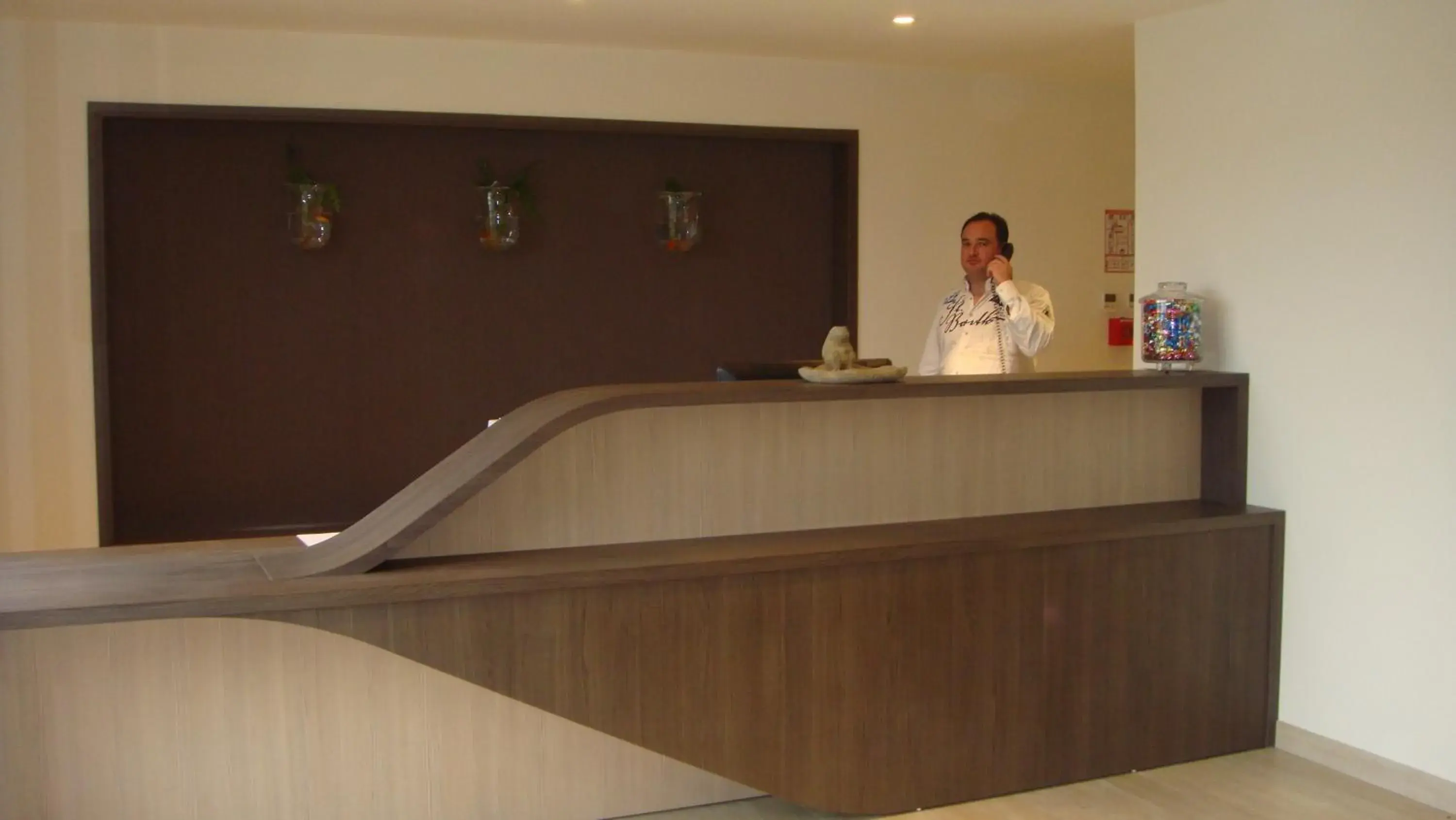 Lobby or reception in The Originals Access, Hôtel Cholet Gare Lobby or reception in The Originals Access, Hôtel Cholet Gare