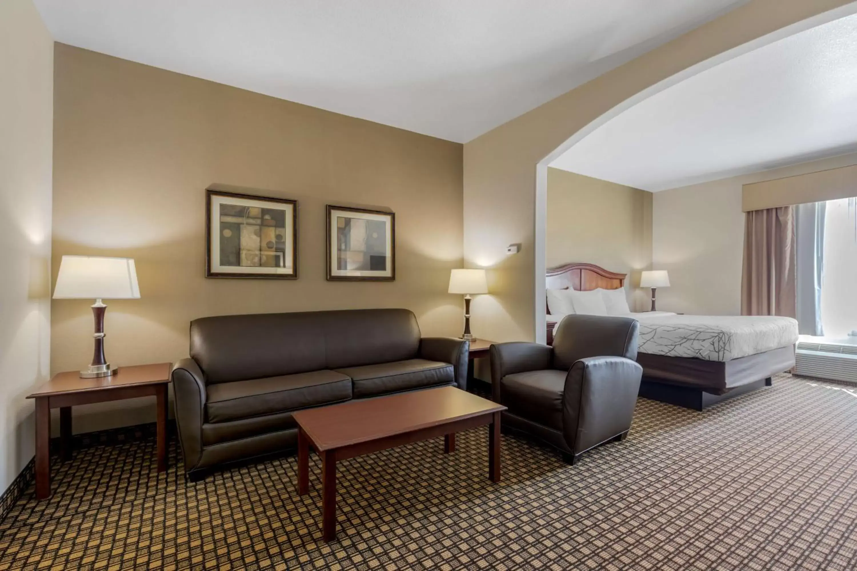 Photo of the whole room, Seating Area in Best Western Plus Sweetwater Inn & Suites