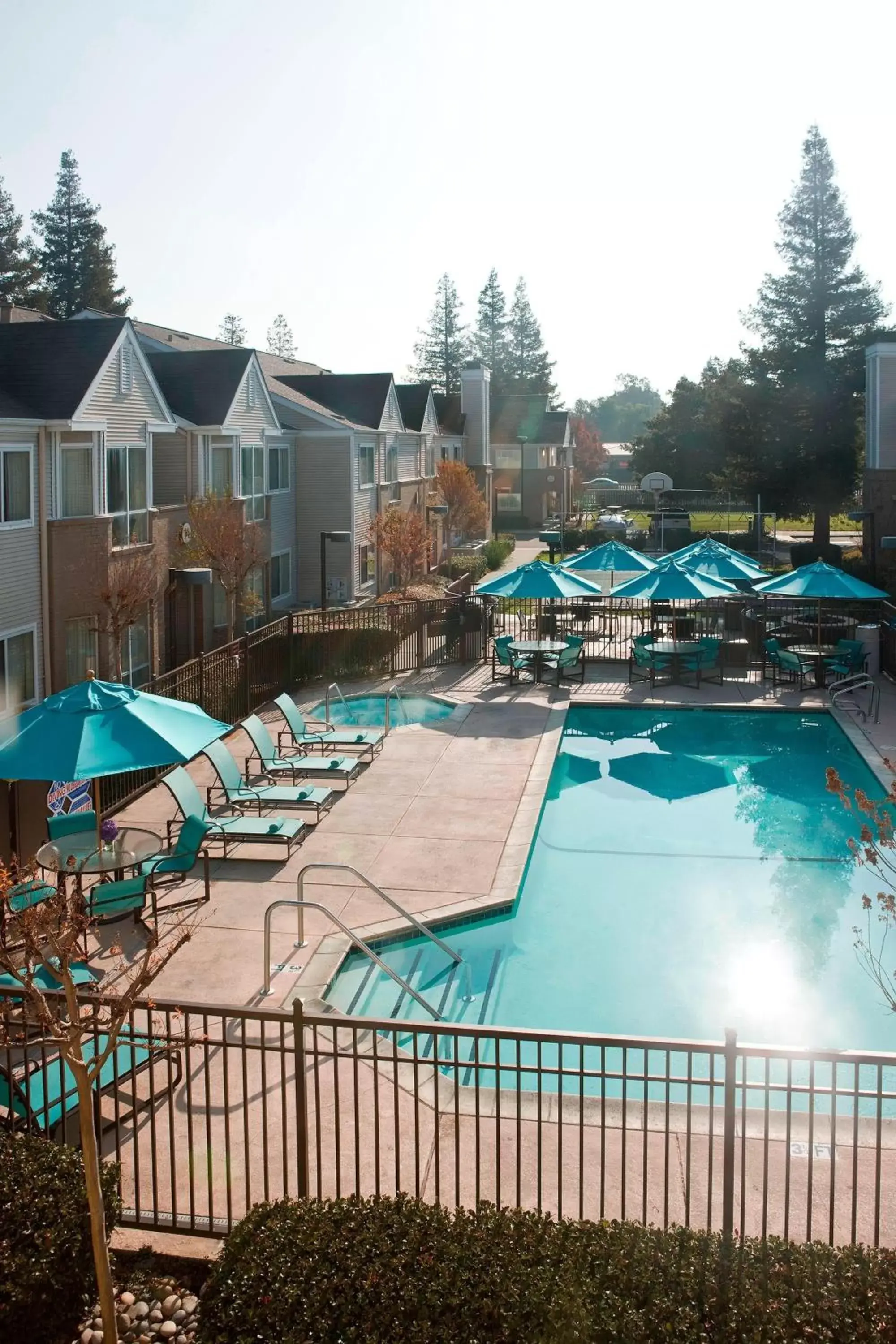 Swimming pool, Pool View in Residence Inn Pleasant Hill Concord