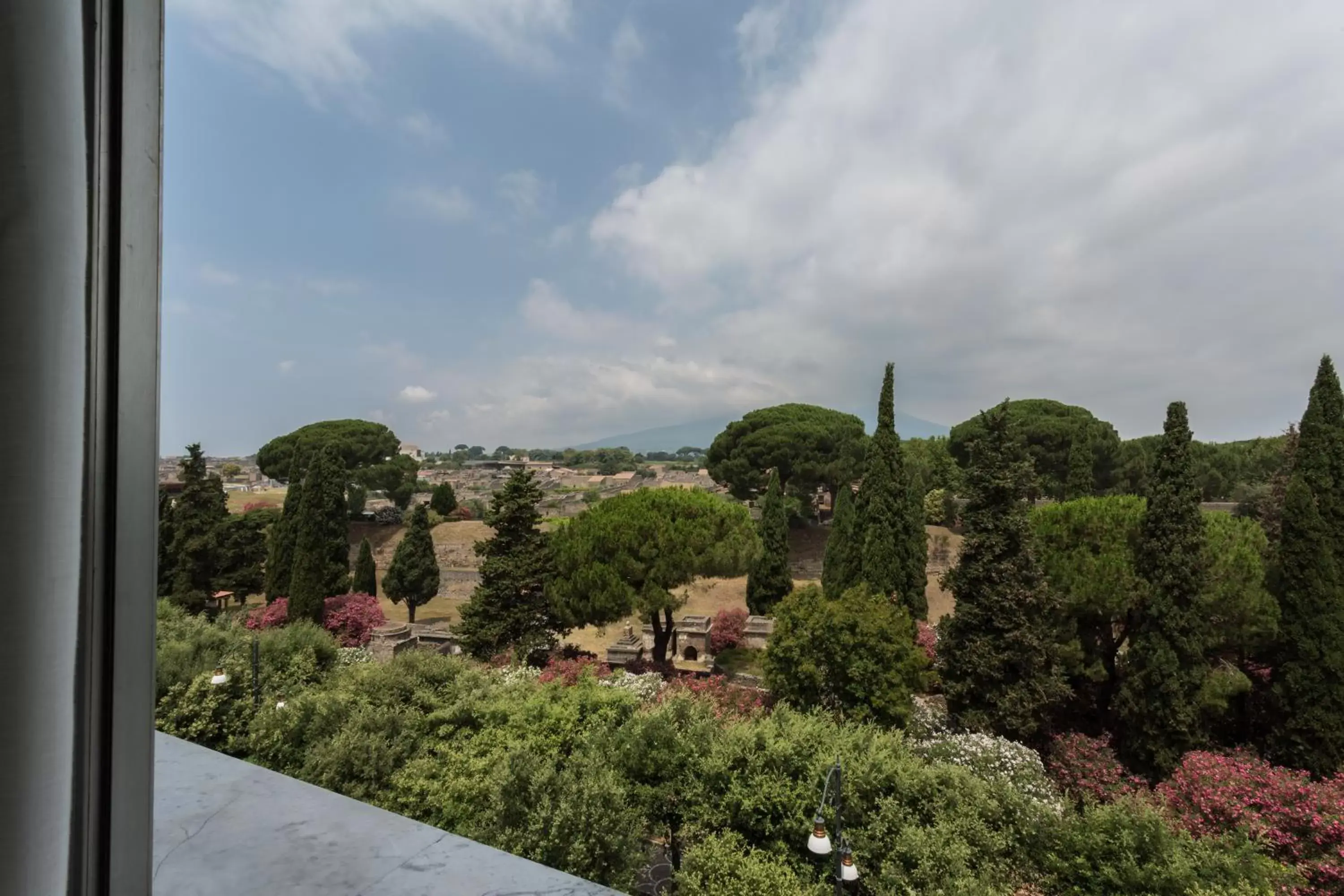 Landmark view in Hotel del Sole