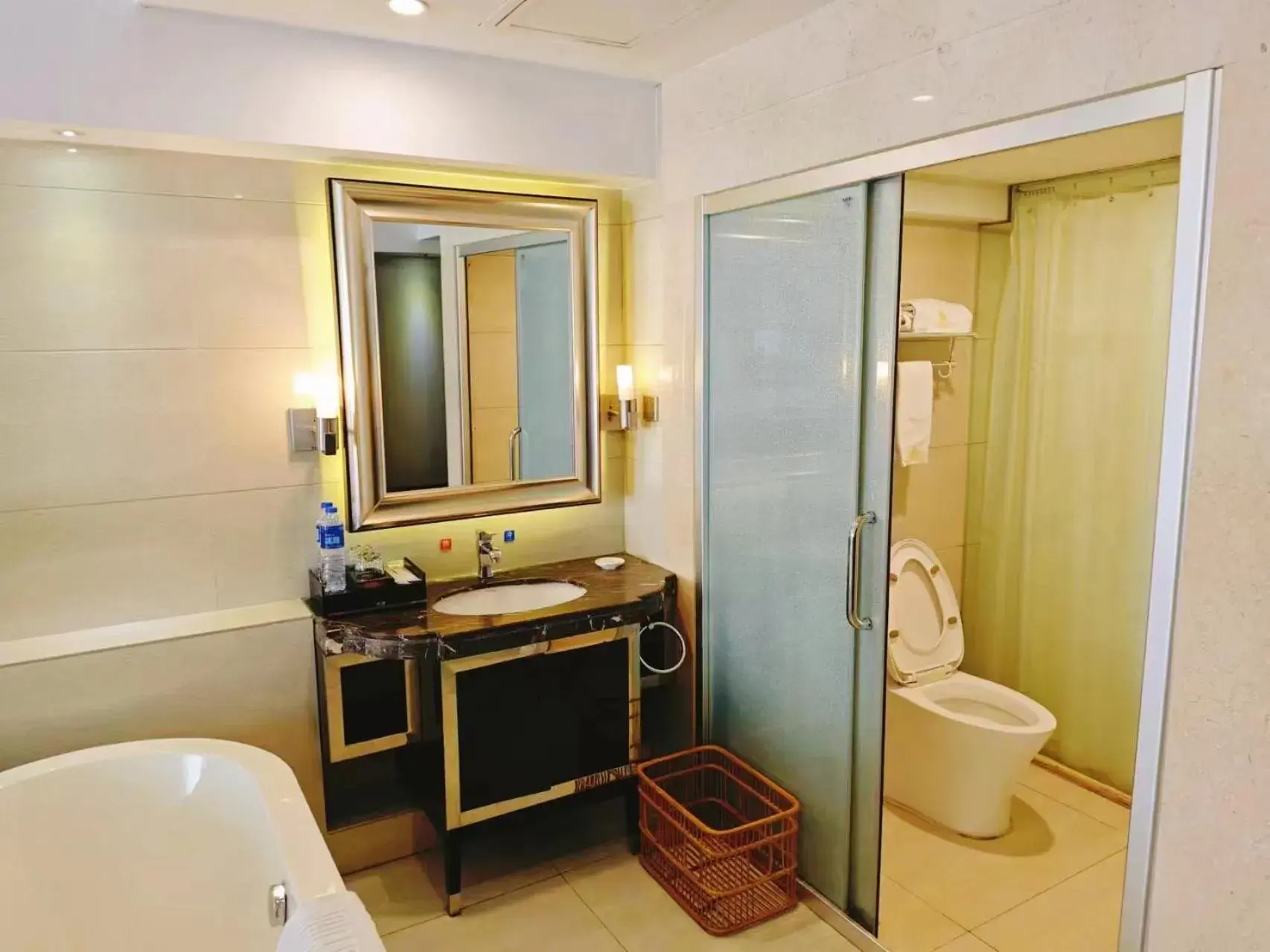 Bathroom in Clayton Hotel Guangzhou