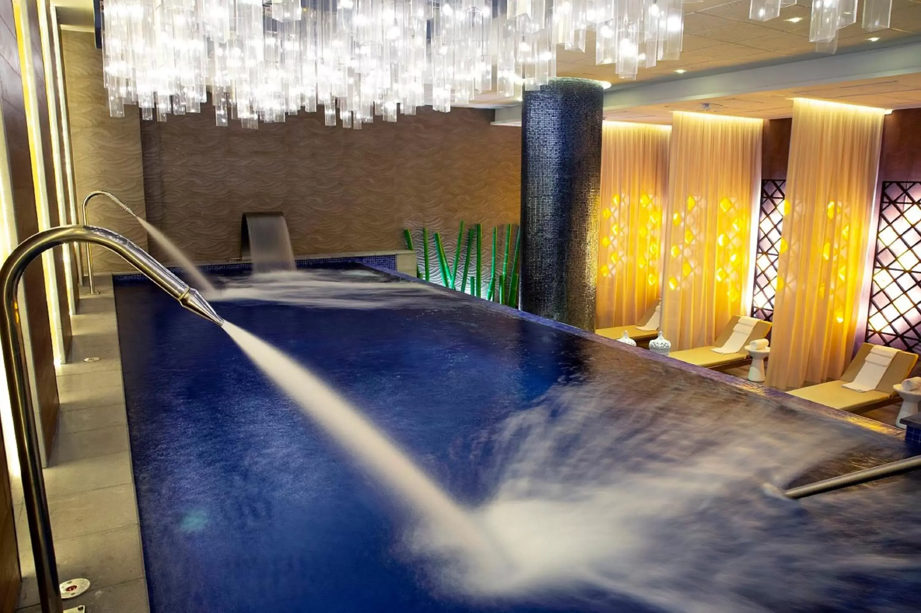 Spa and wellness centre/facilities, Swimming Pool in Royalton CHIC Cancun, An Autograph Collection All-Inclusive Resort - Adults Only