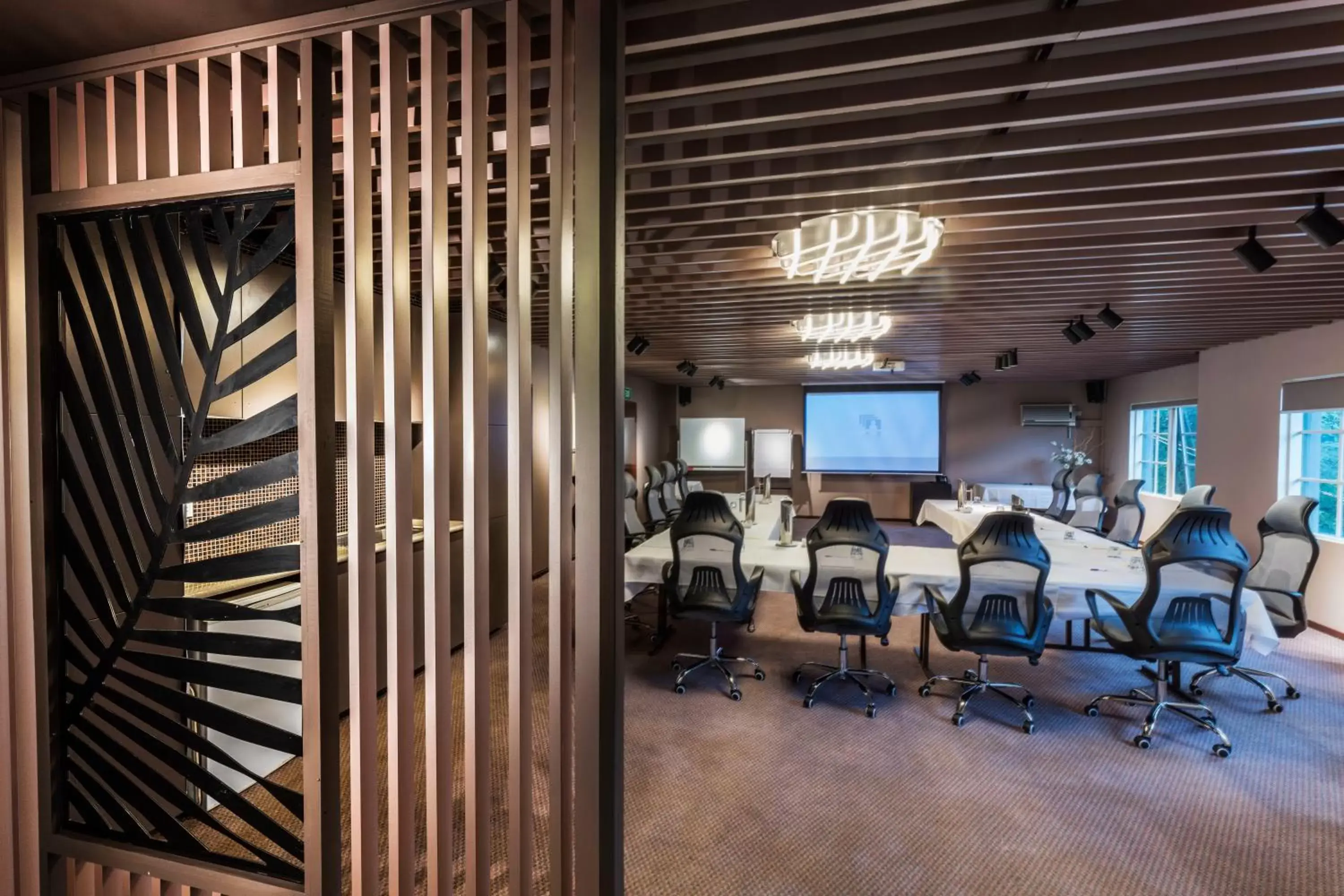 Property building in Eltham Gateway Hotel & Conference Centre Property building in Eltham Gateway Hotel & Conference Centre