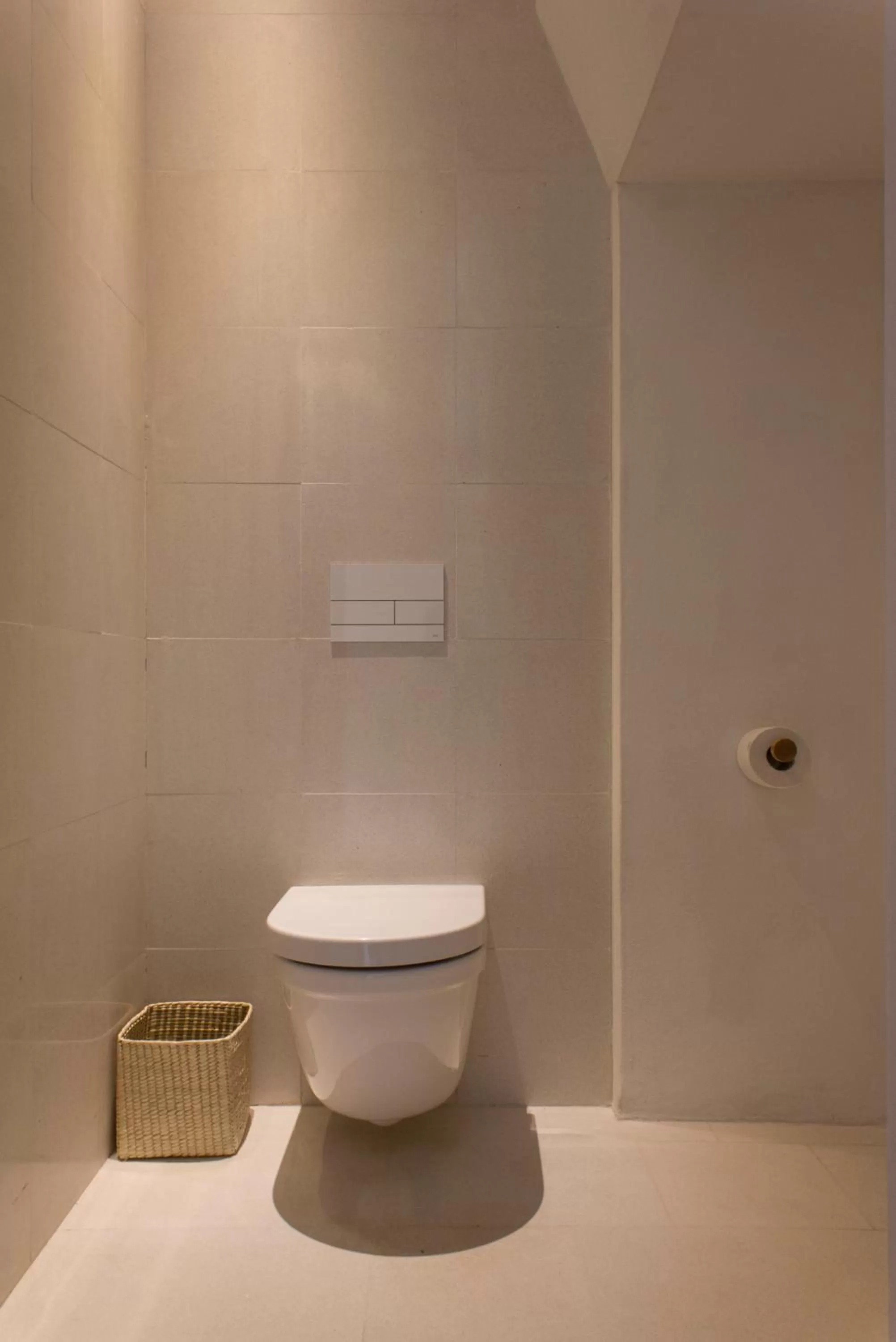 Toilet in Círculo Mexicano, a Member of Design Hotels
