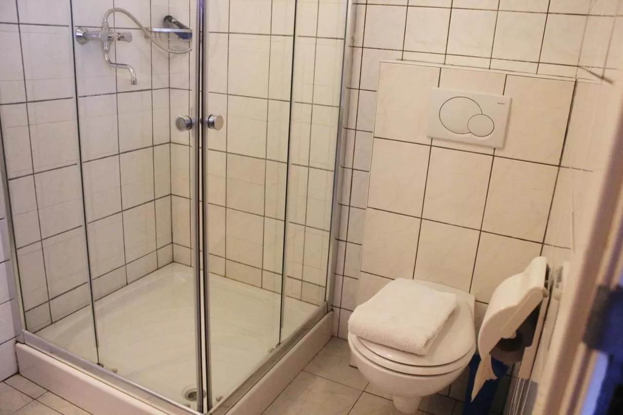 Bathroom in Hotel Cafe 't Zonneke