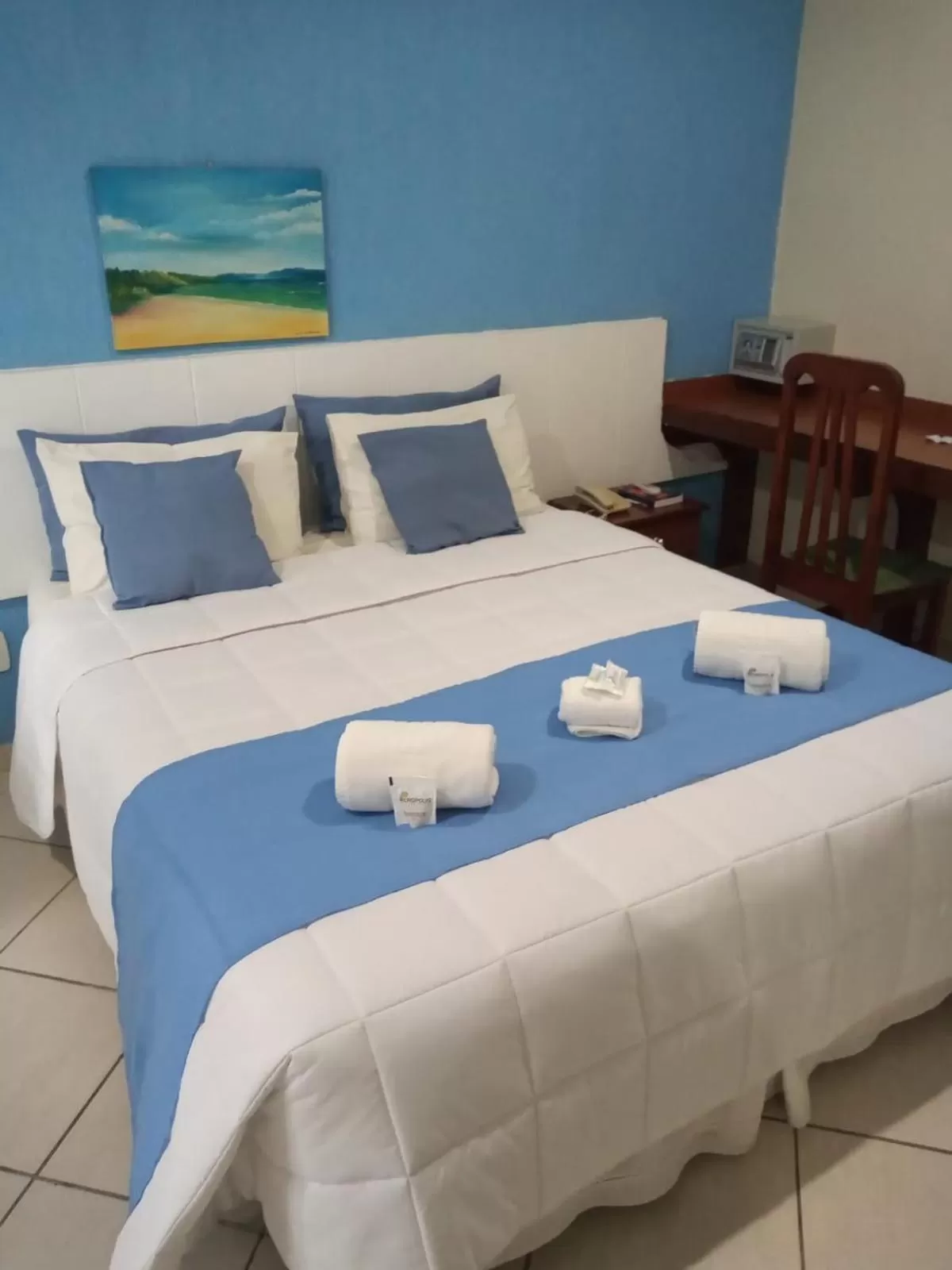 Bed in Acrópolis Marina Hotel