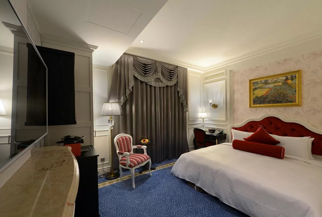 Exquisite Double Room in Golden Tulip RS Boutique Hotel-Tainan