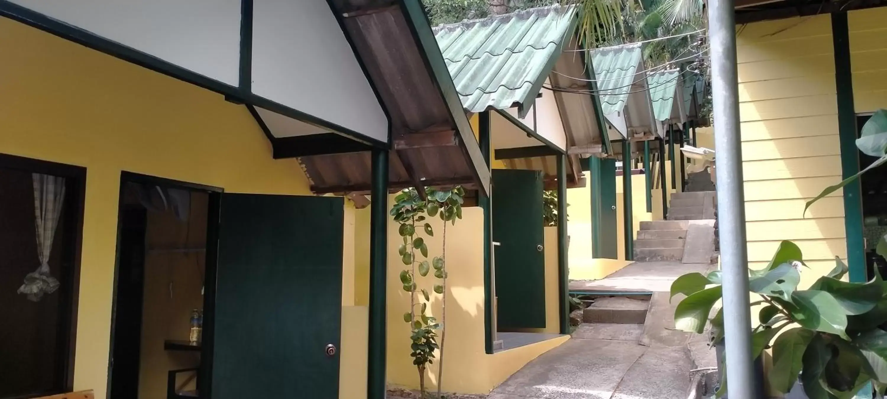Budget Double Room in Island Lodge Budget Double Room in Island Lodge