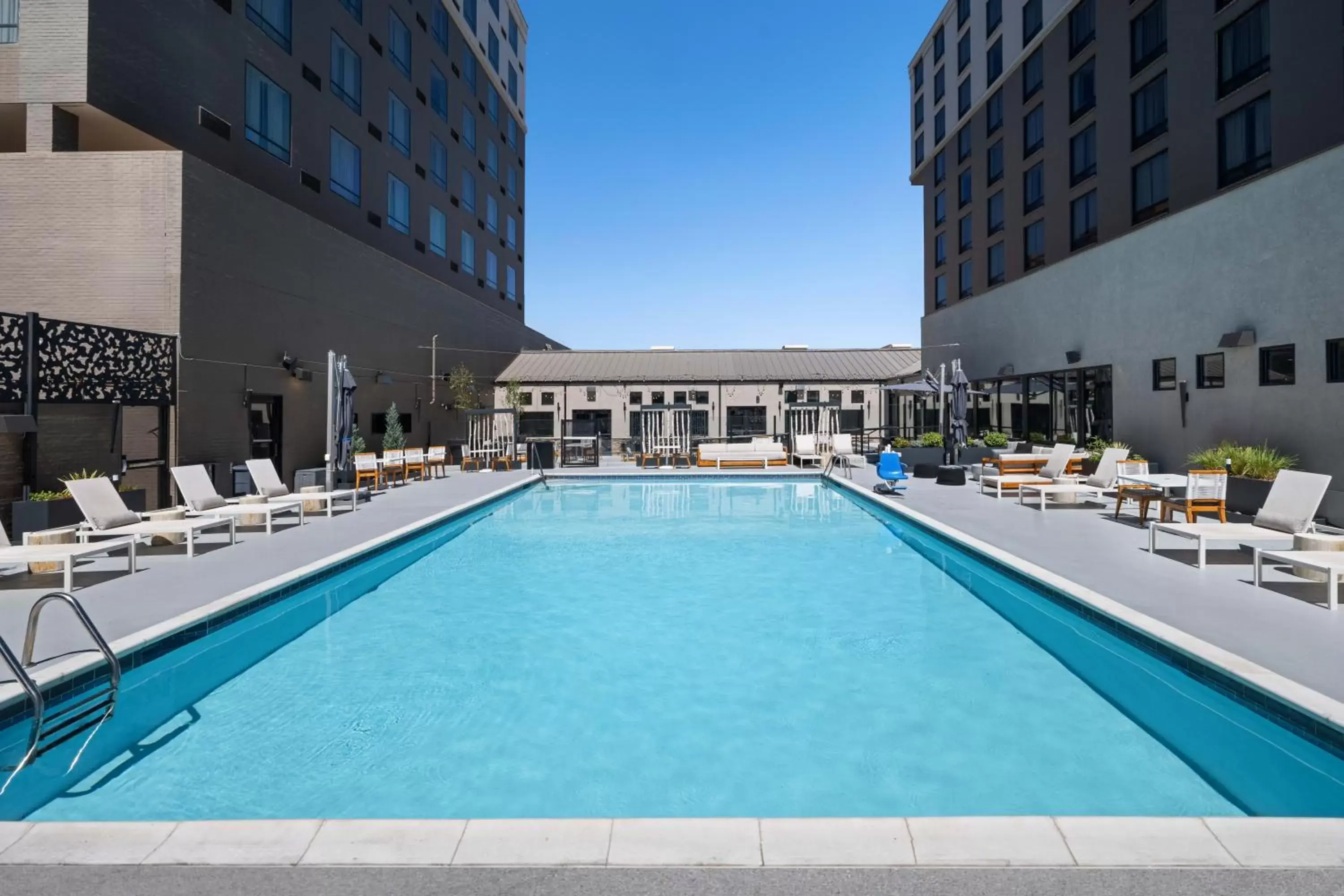 , Swimming Pool in DoubleTree by Hilton Denver Cherry Creek, CO