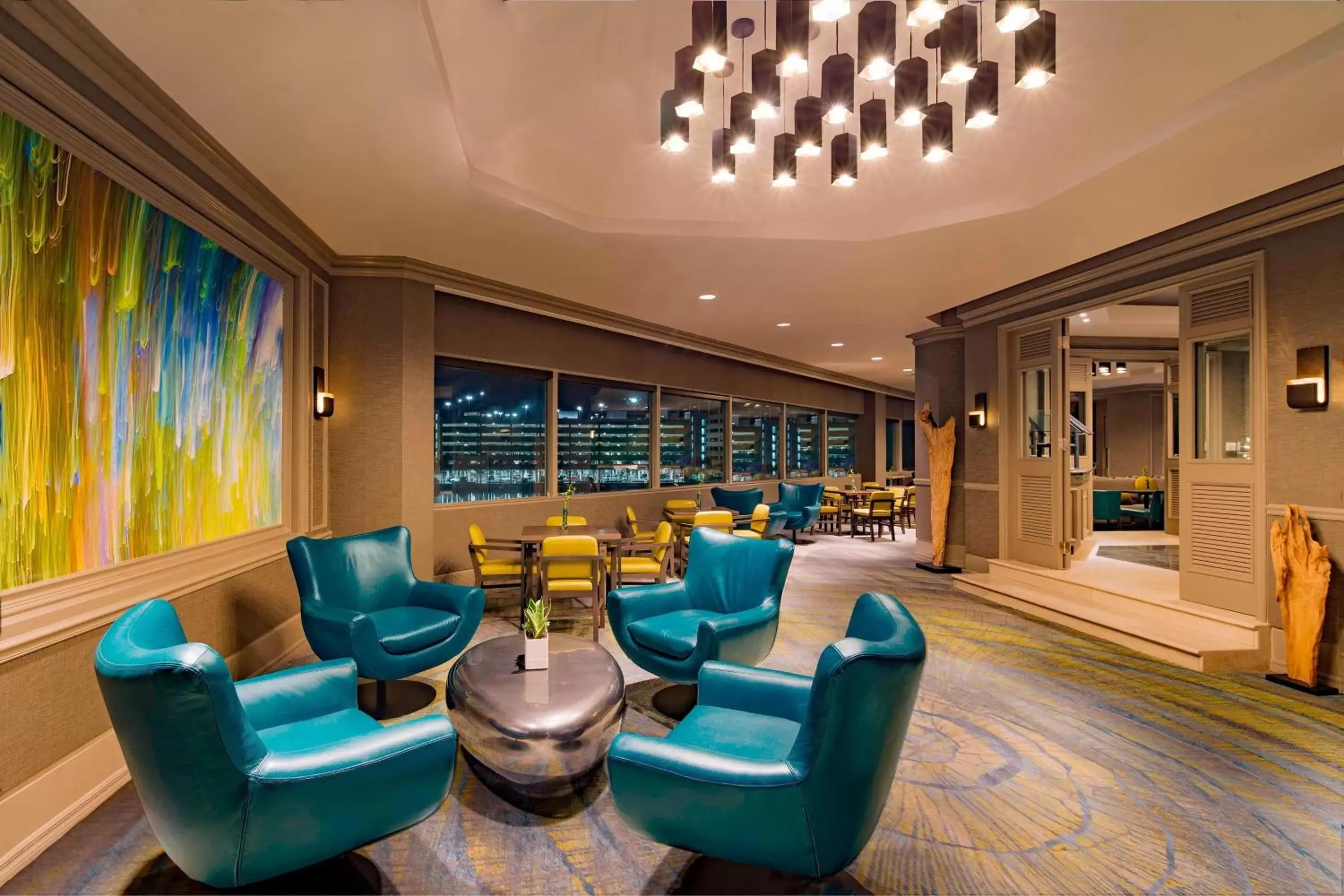 Lounge or bar in The Westin Tampa Waterside