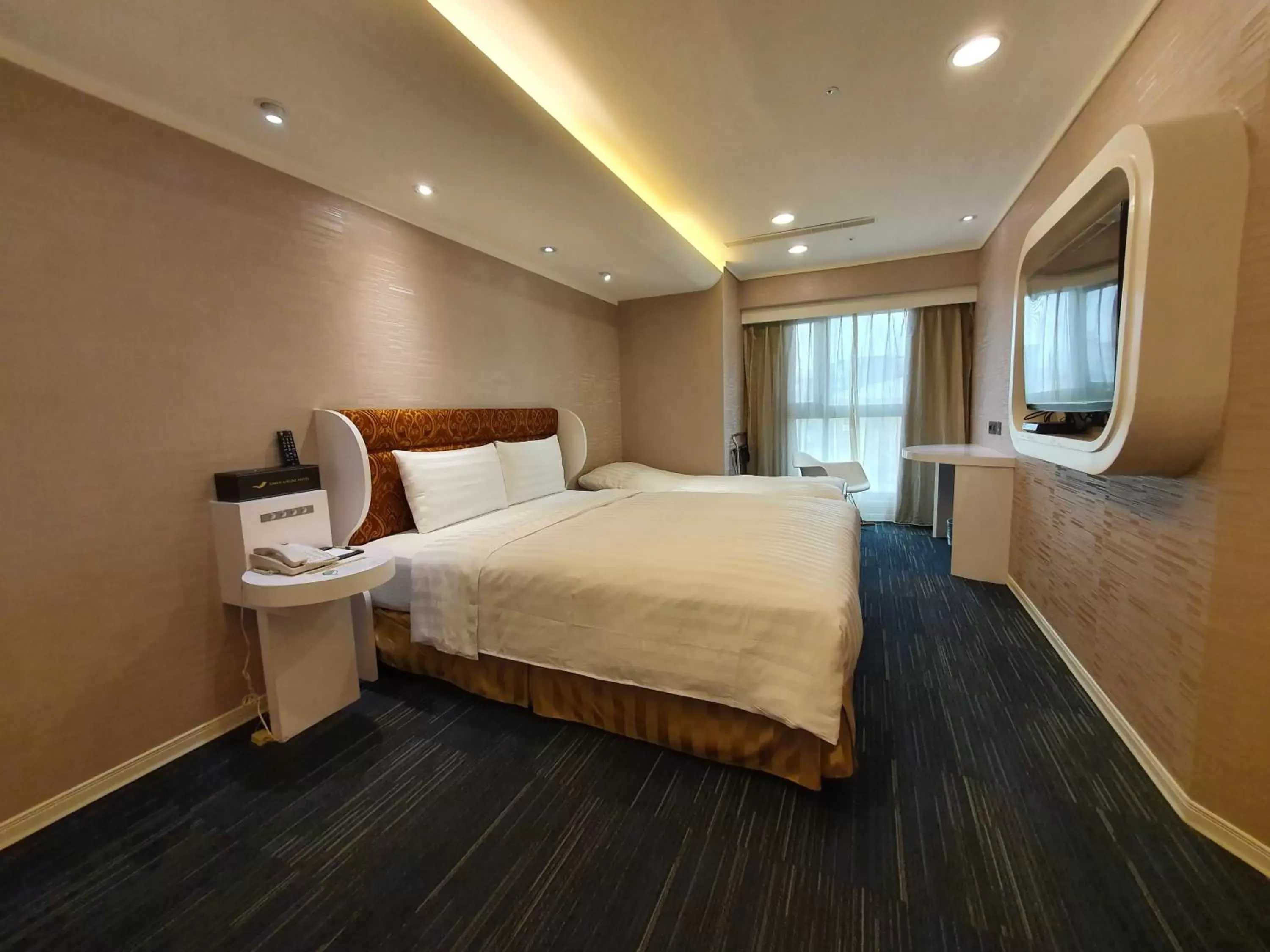 bunk bed, Bed in Ximen Airline Hotel