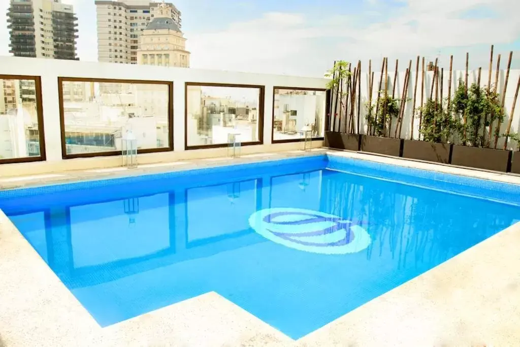 Swimming Pool in Argenta Tower Hotel & Suites