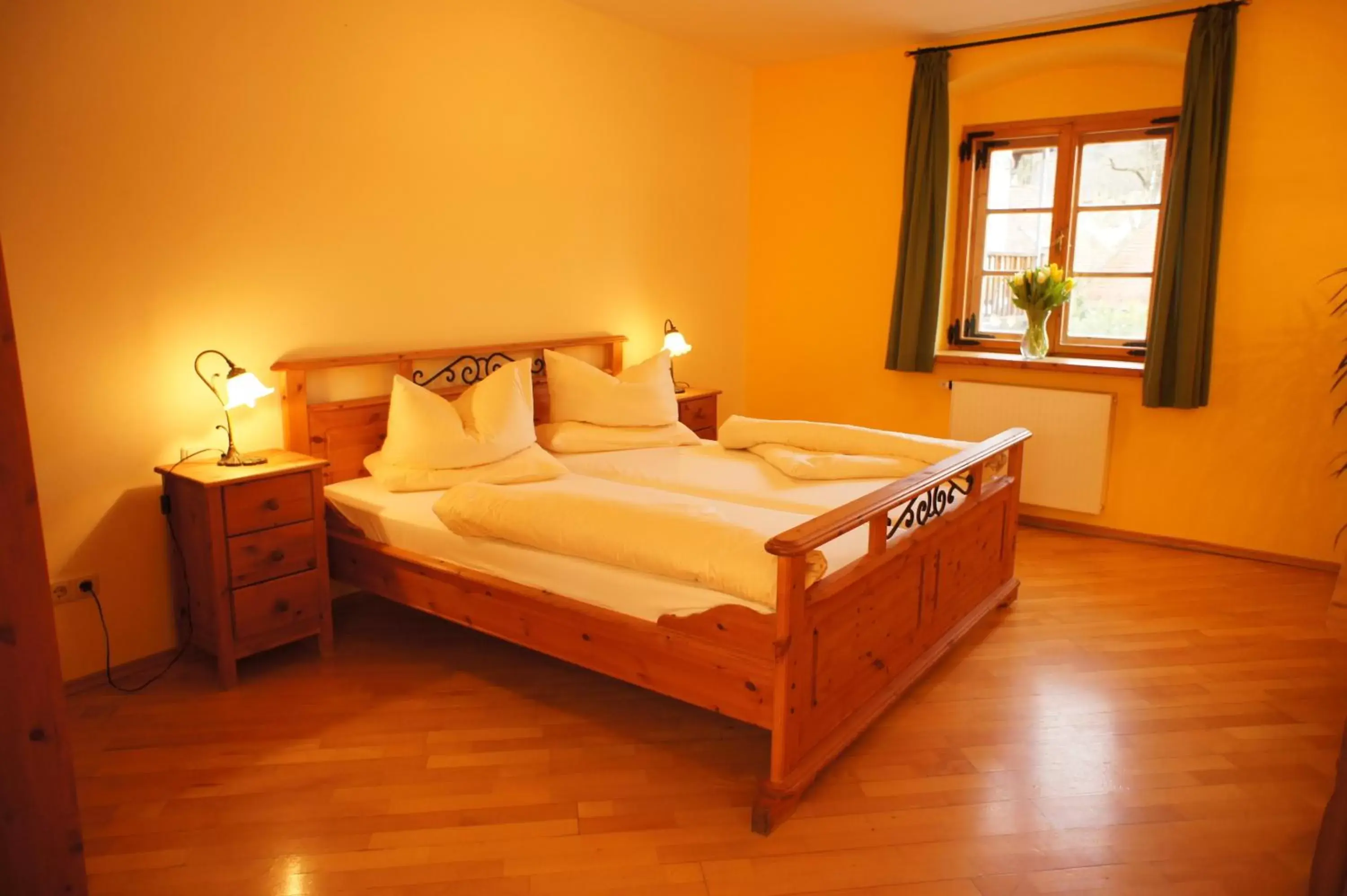 Photo of the whole room, Bed in Hotel zur Post