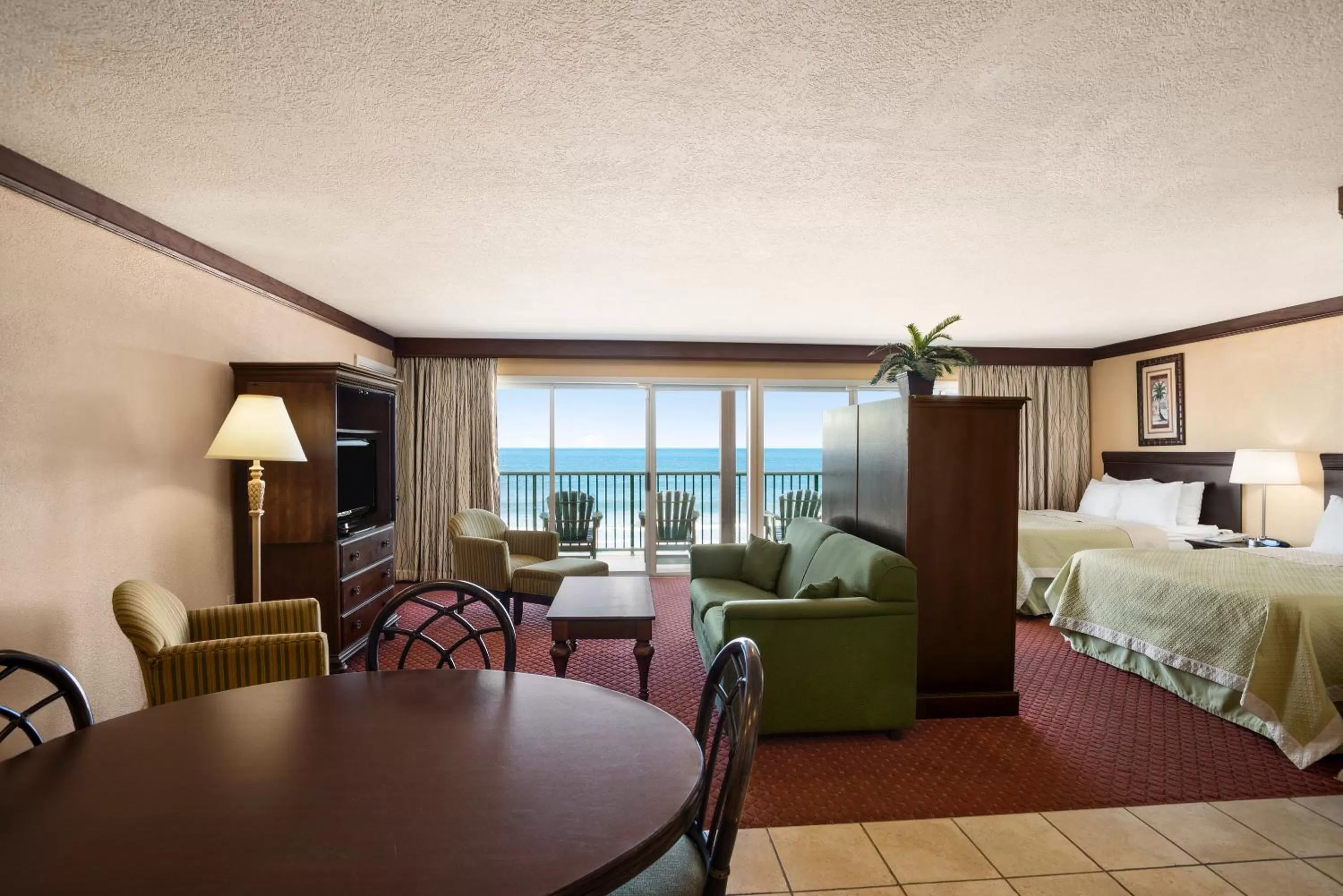 Photo of the whole room, Bed in Days Inn by Wyndham Ocean City Oceanfront