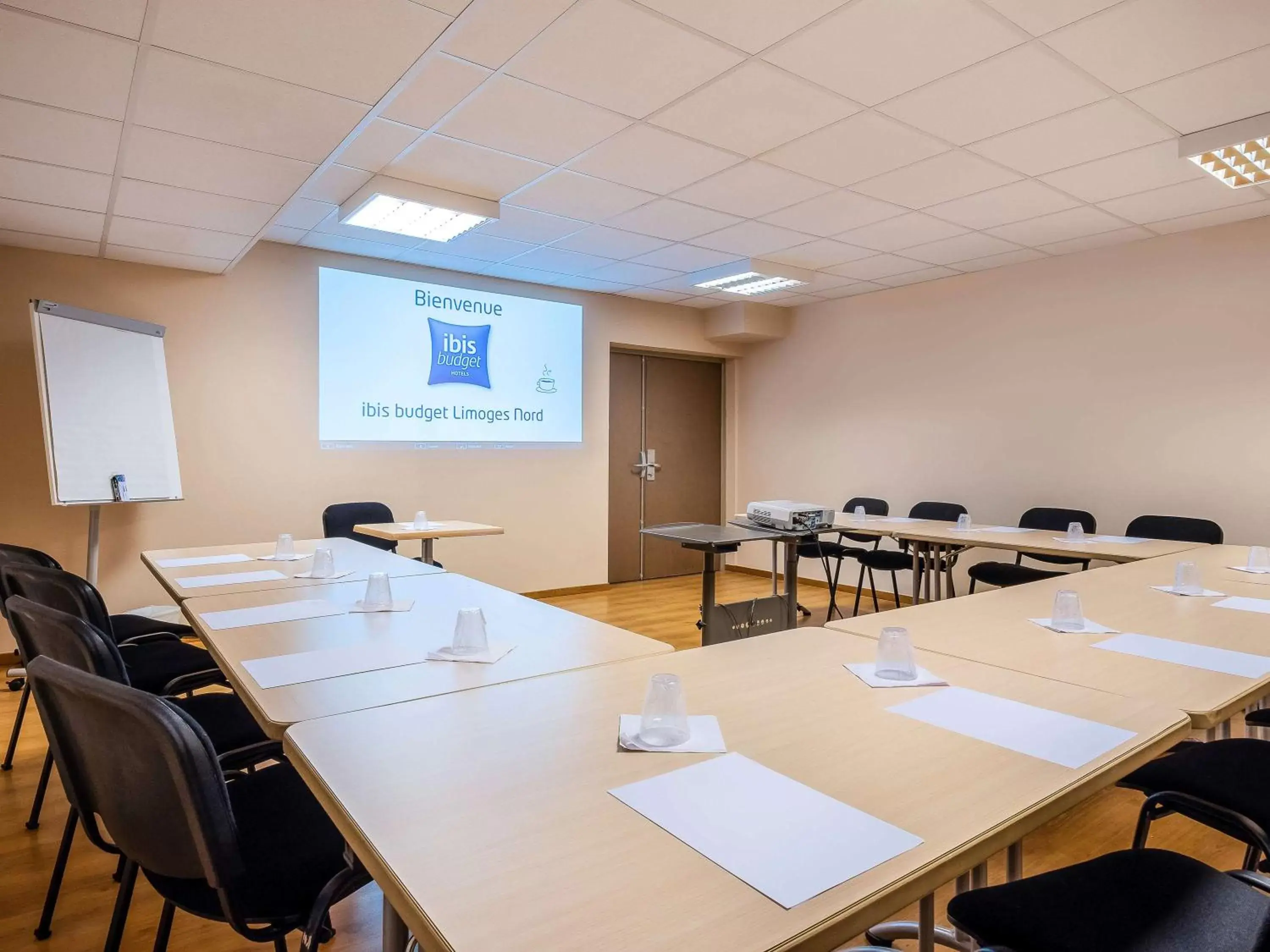 On site, Business Area/Conference Room in Ibis Budget Limoges Nord