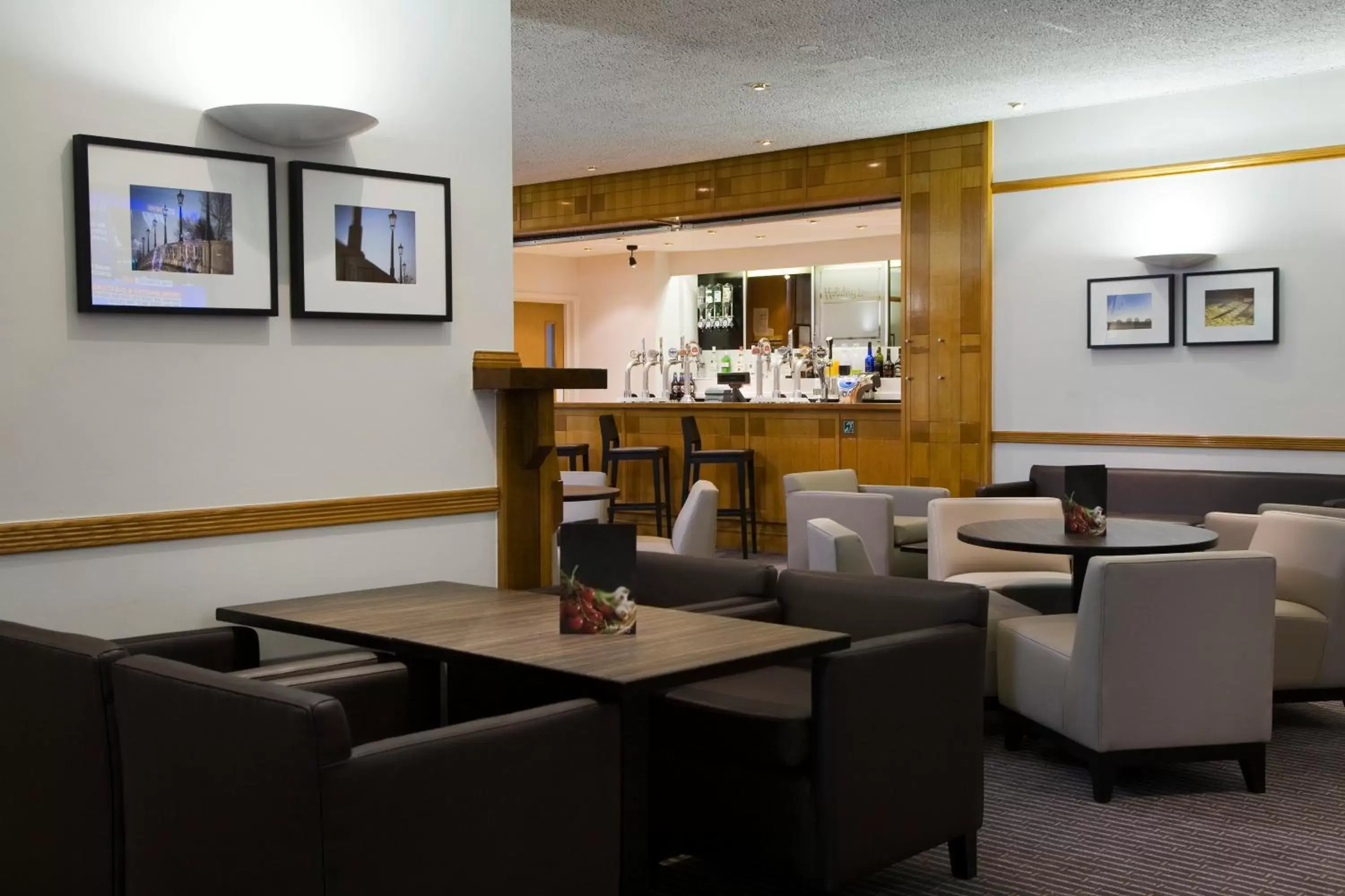 Lounge or bar, Restaurant/Places to Eat in Holiday Inn Washington, an IHG Hotel