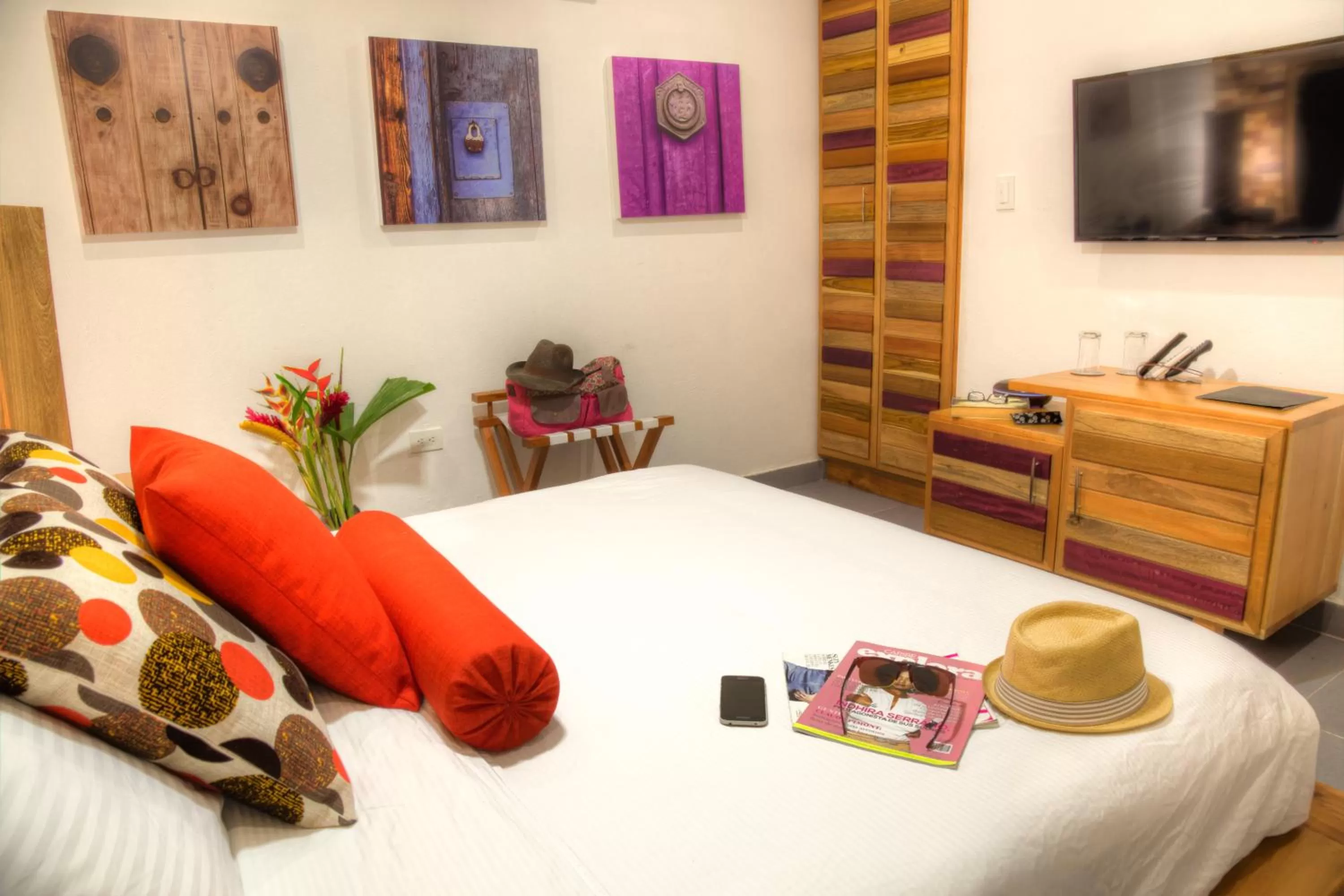 Bed in Casa de Leda, a Kali Hotel