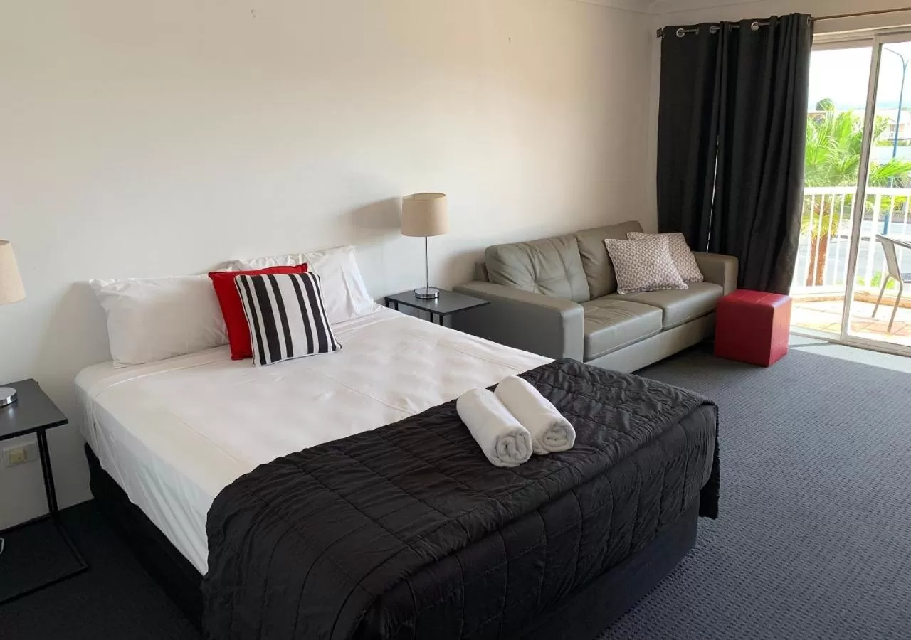 Bed in Outrigger Burleigh