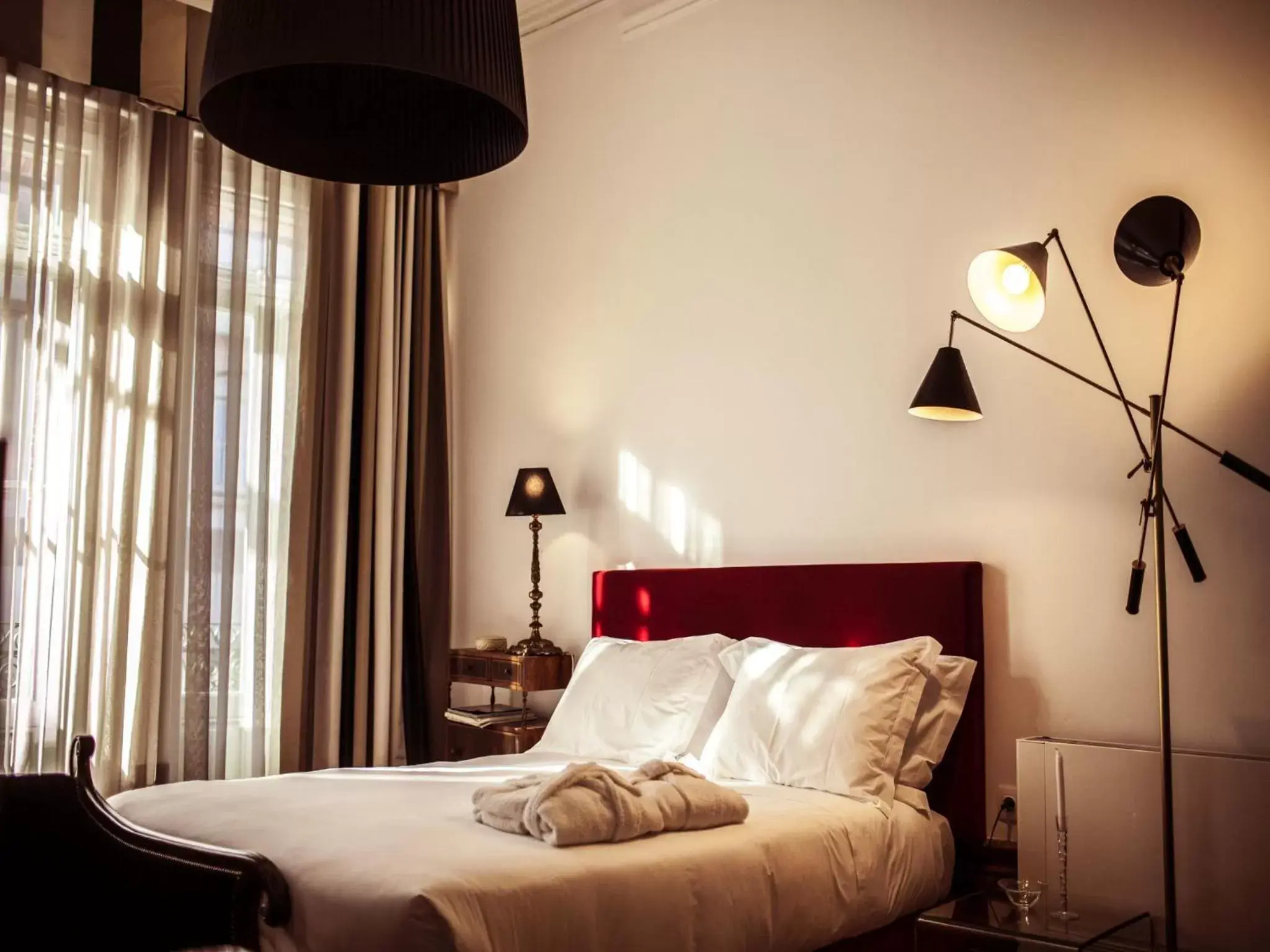 Photo of the whole room, Bed in Oporto Loft