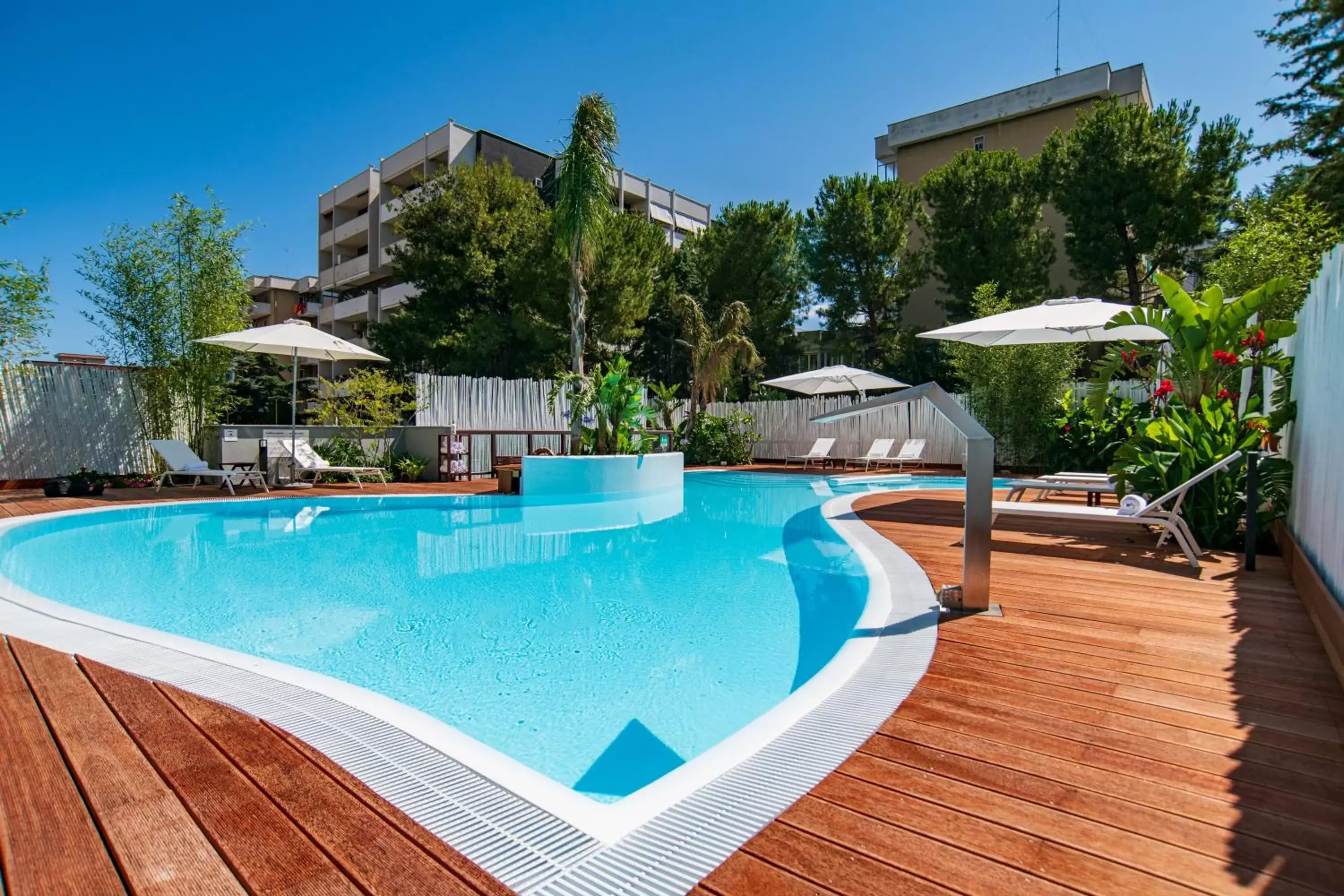 Swimming Pool in Hi Hotel Bari