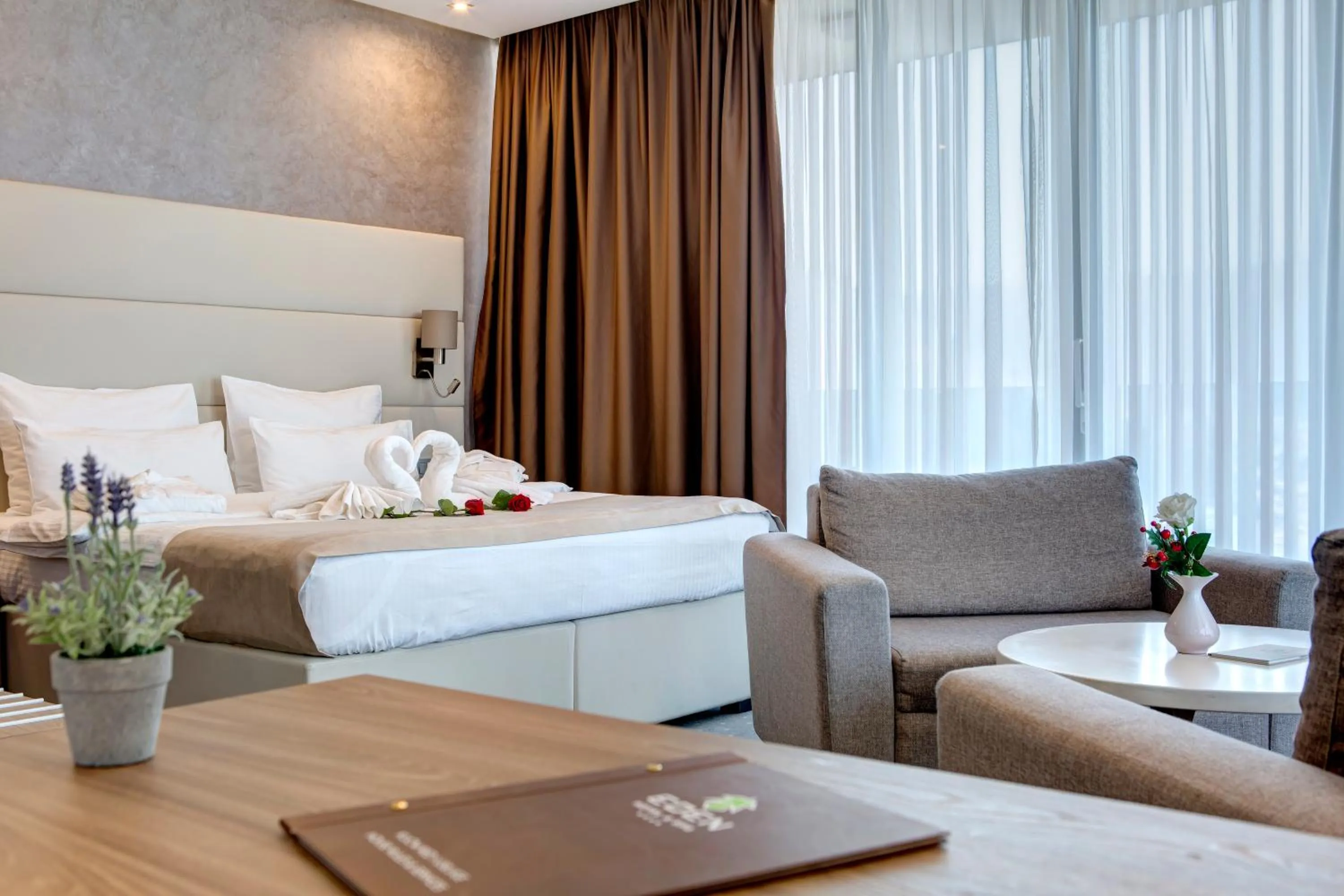 Bedroom, Bed in Hotel Eden