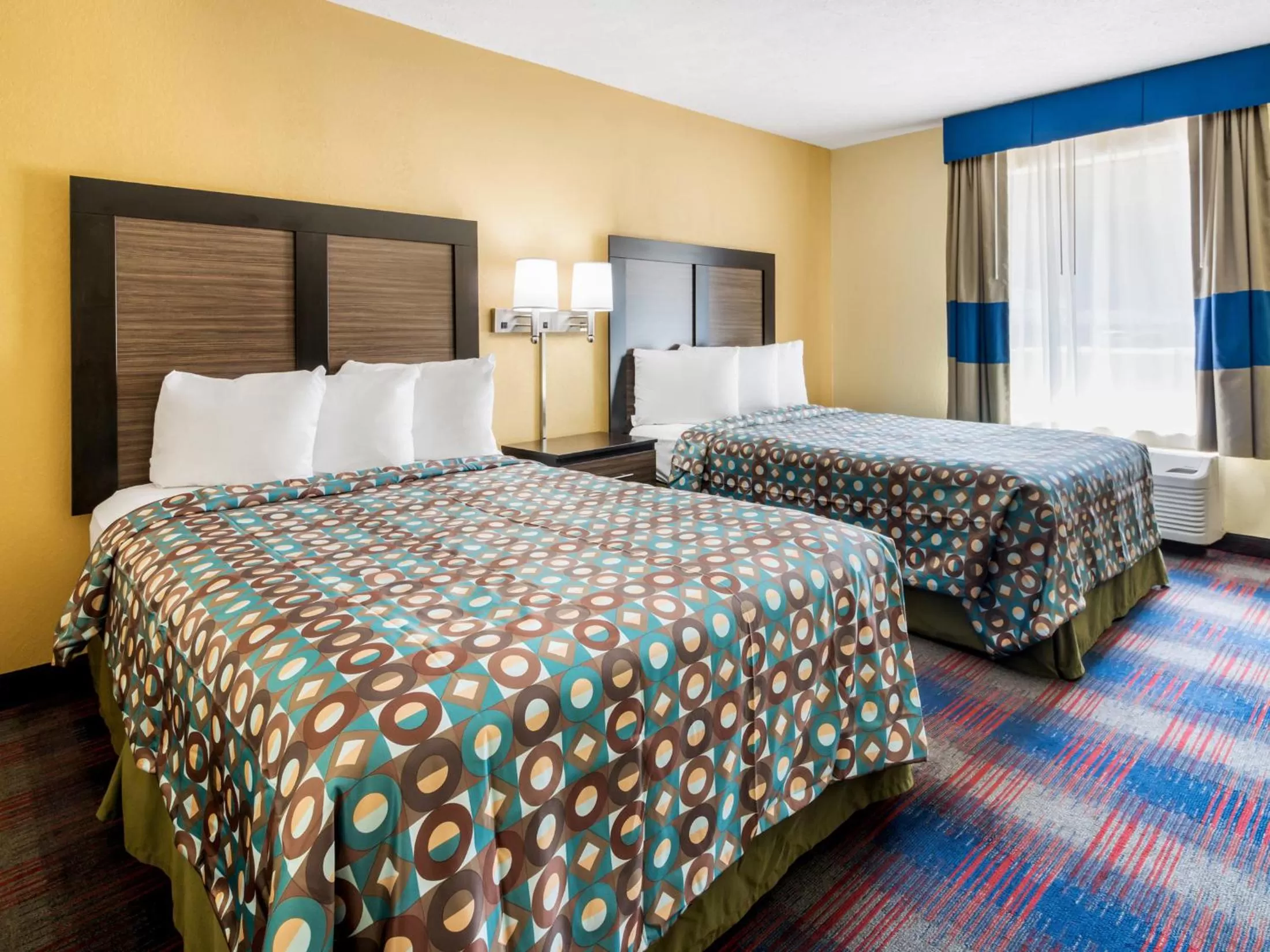 Bed in Americas Best Value Inn - Clayton