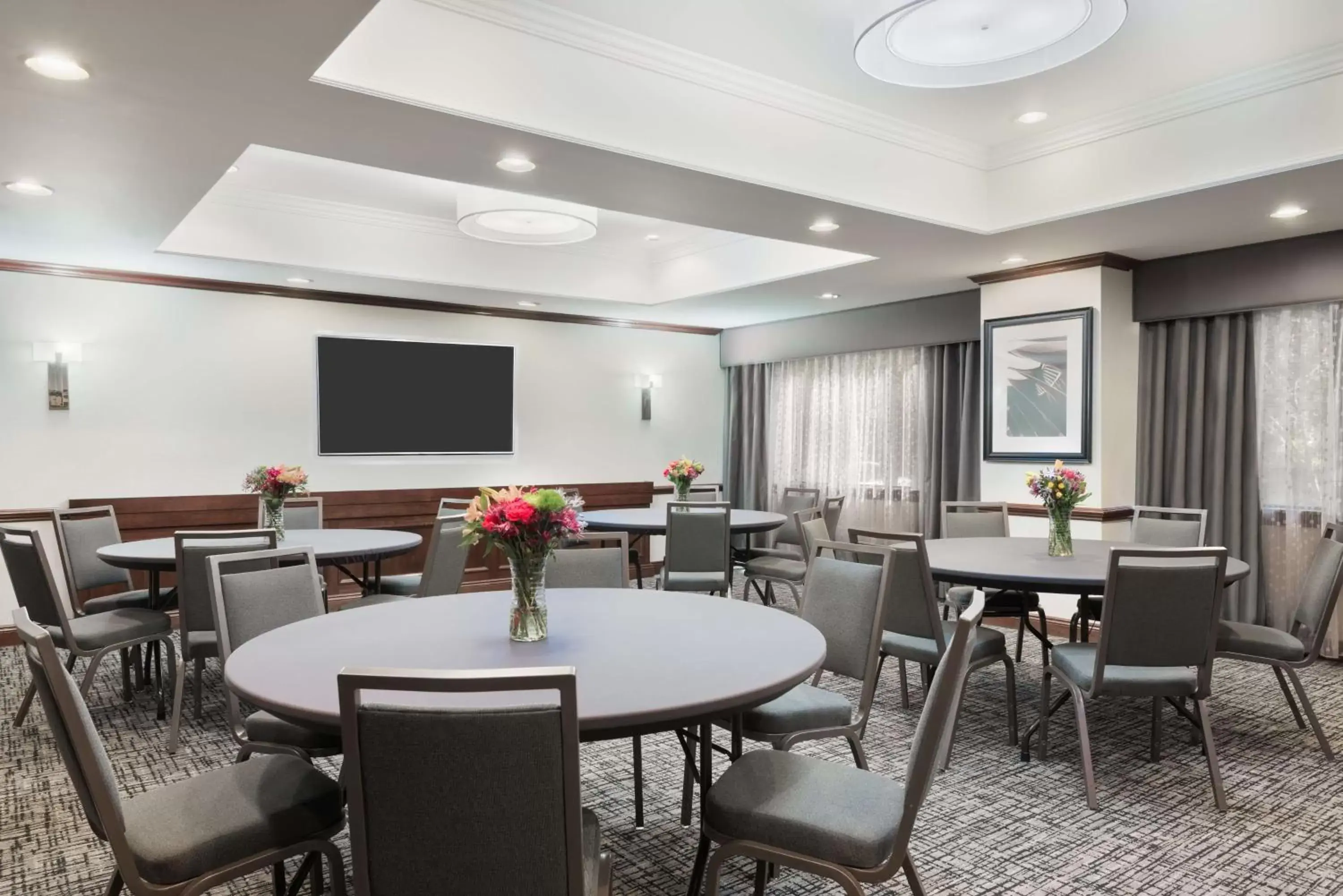 Meeting/conference room, Restaurant/Places to Eat in Hampton Inn Hartford Airport