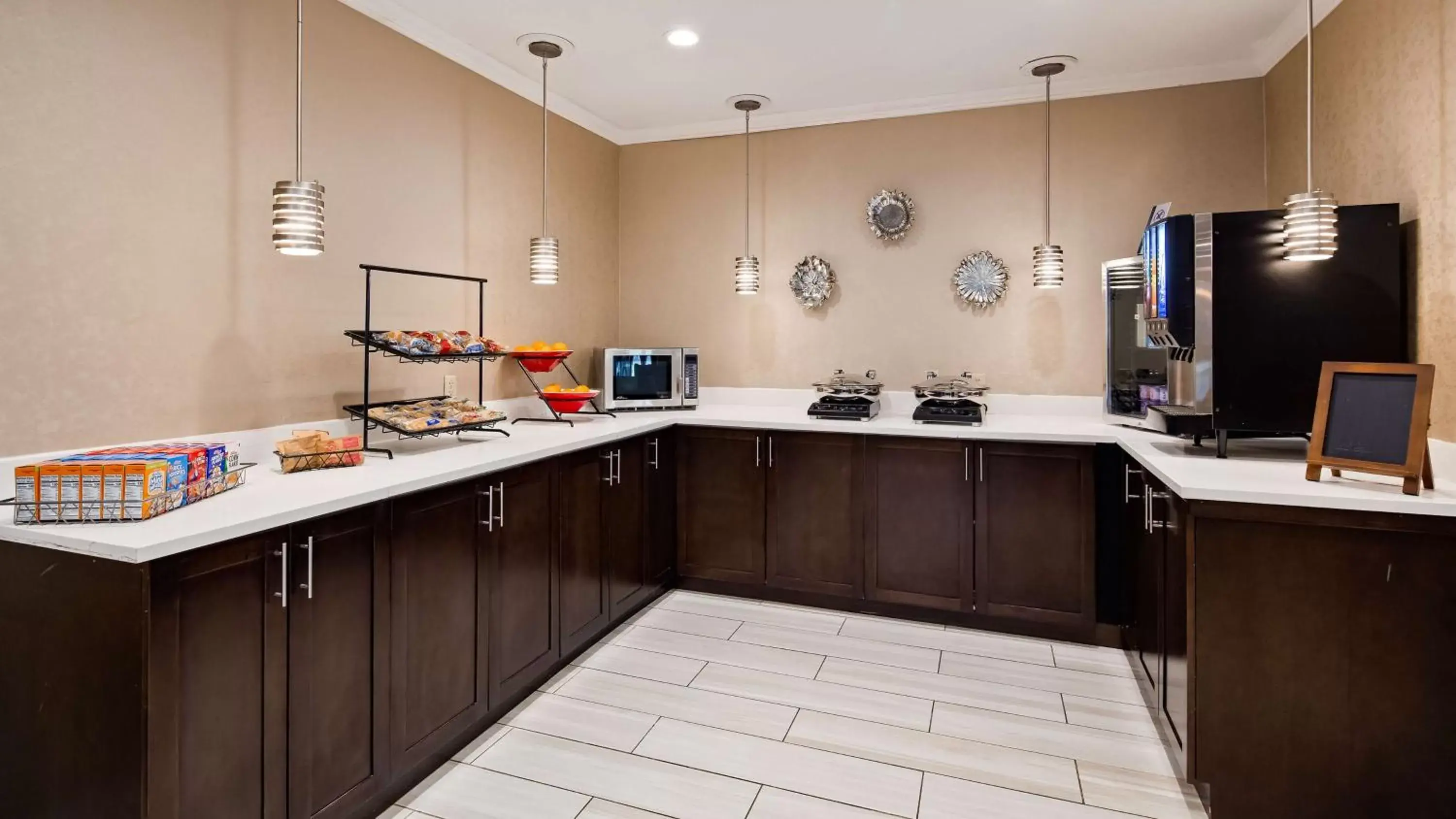 Restaurant/places to eat in Best Western Muscatine - Pearl City Hotel Restaurant/places to eat in Best Western Muscatine - Pearl City Hotel