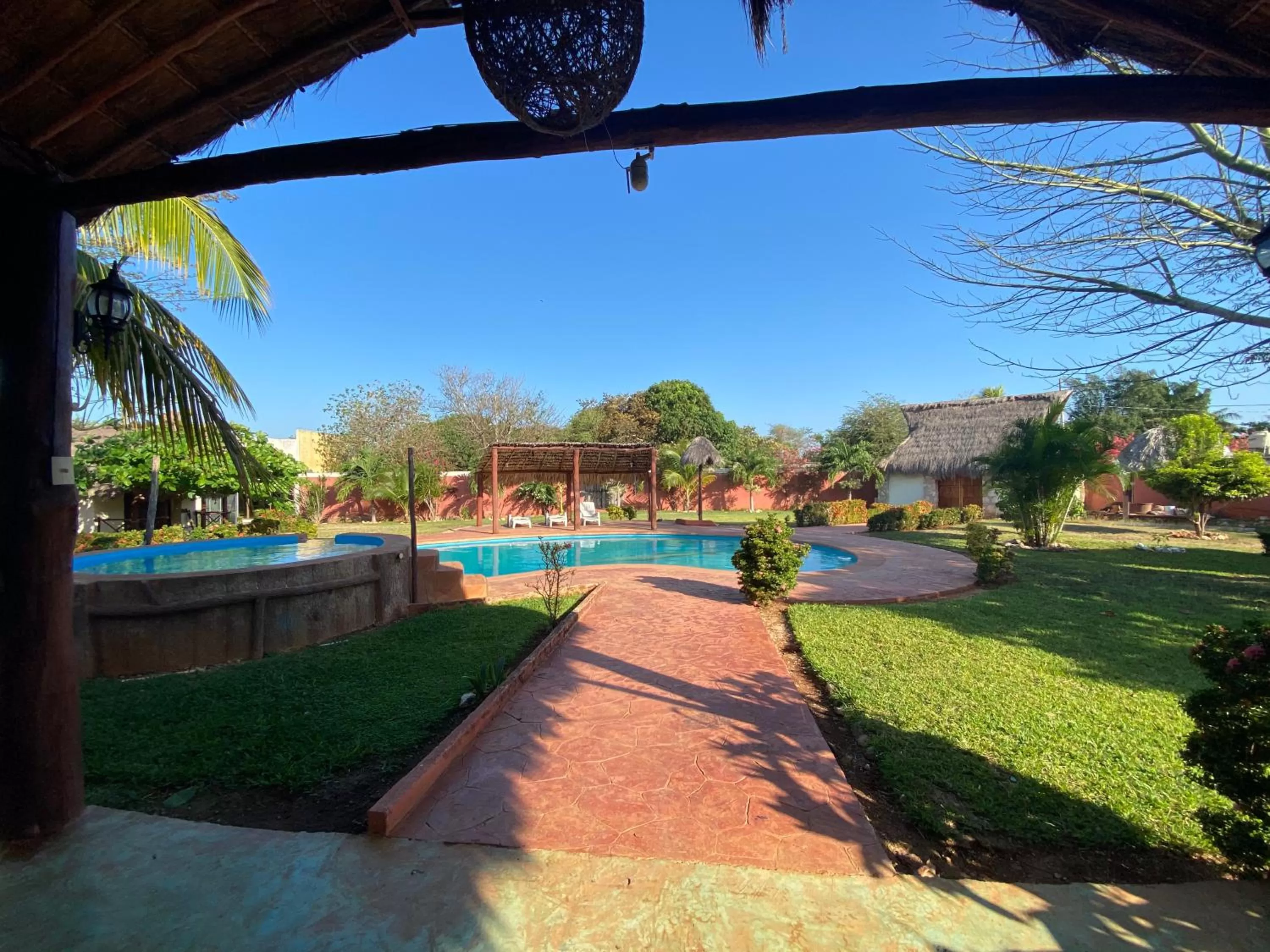 Swimming pool in Mangrove King Fishing Lodge