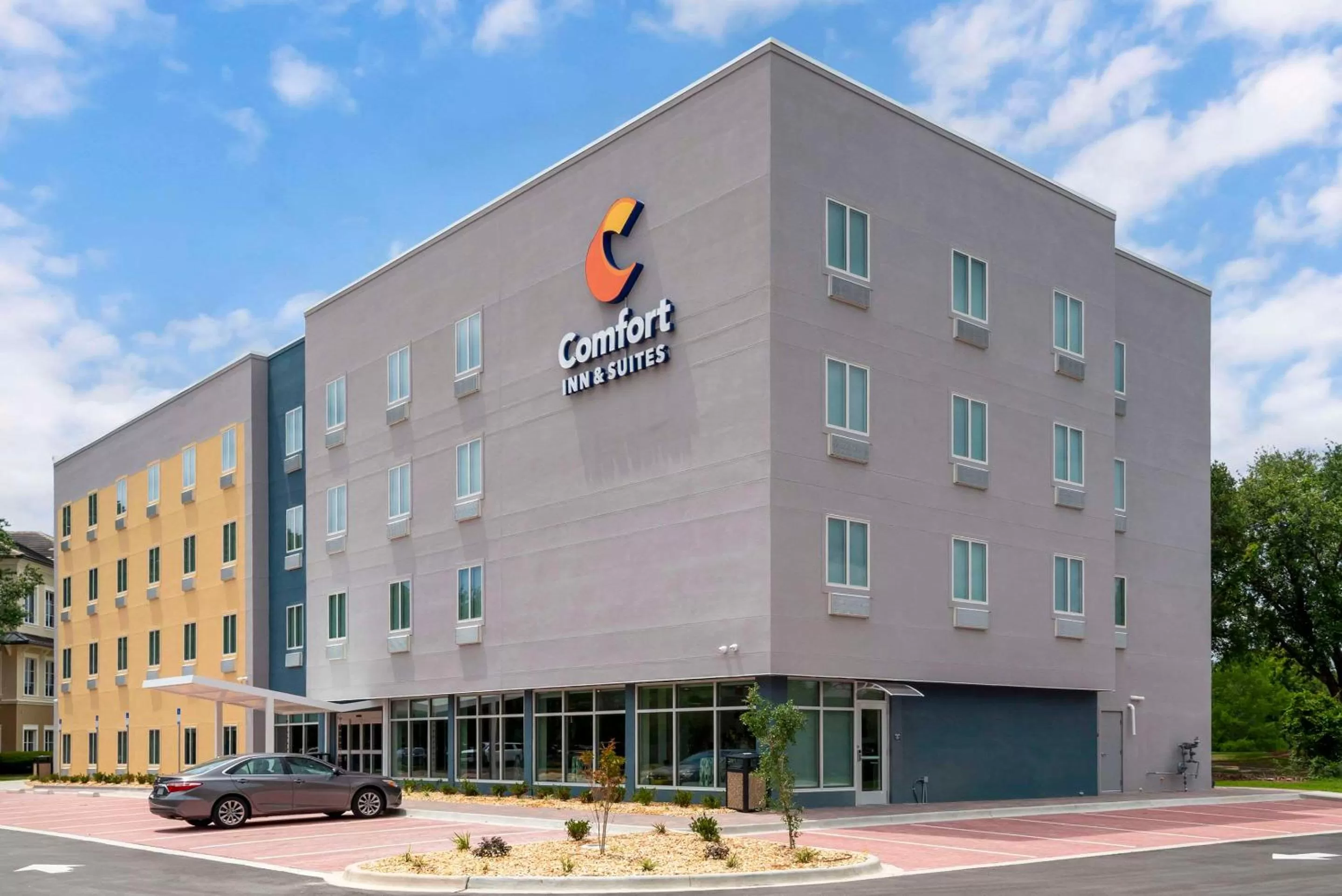 Property building in Comfort Inn & Suites Destin near Henderson Beach