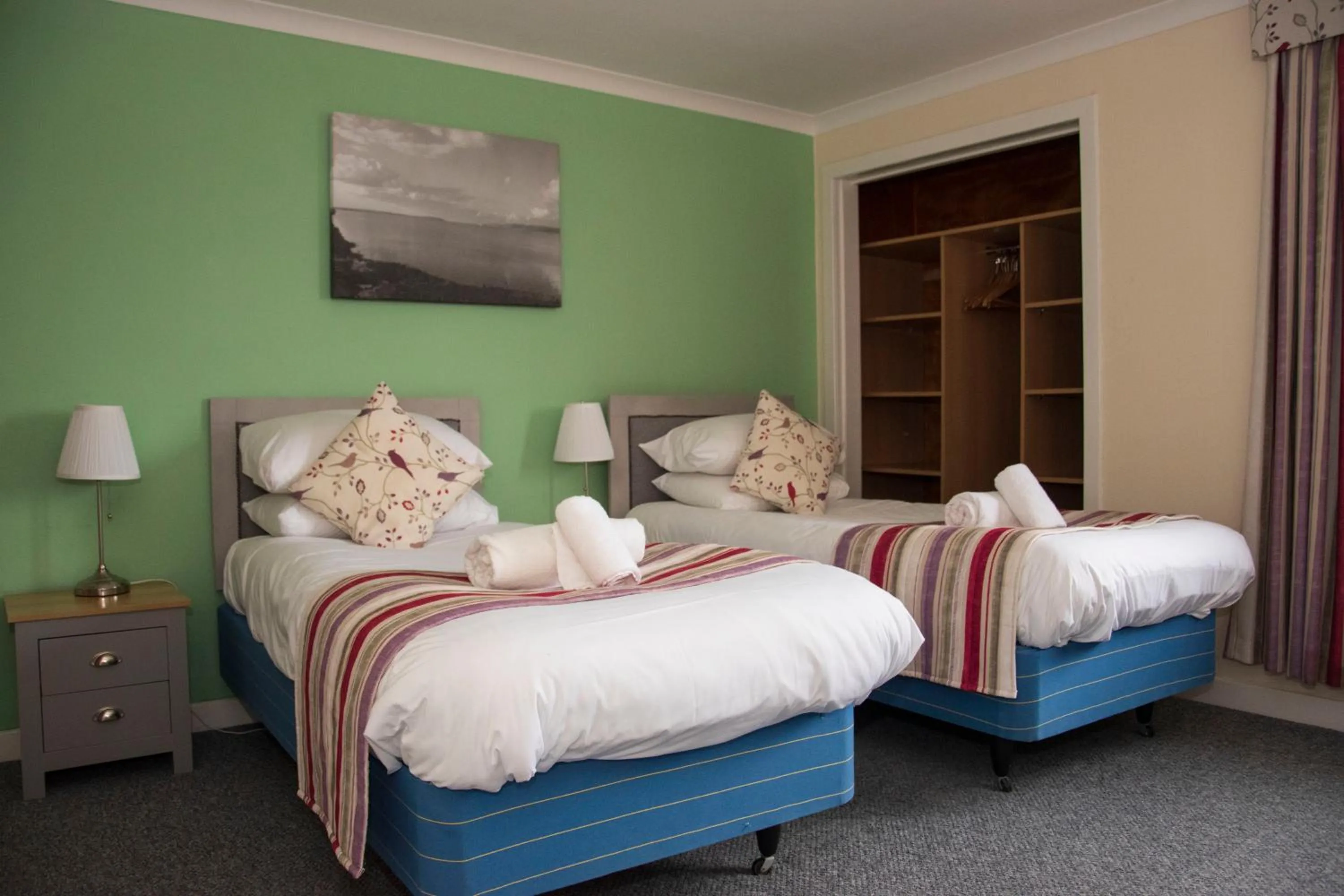 Bedroom, Bed in Craignelder Hotel