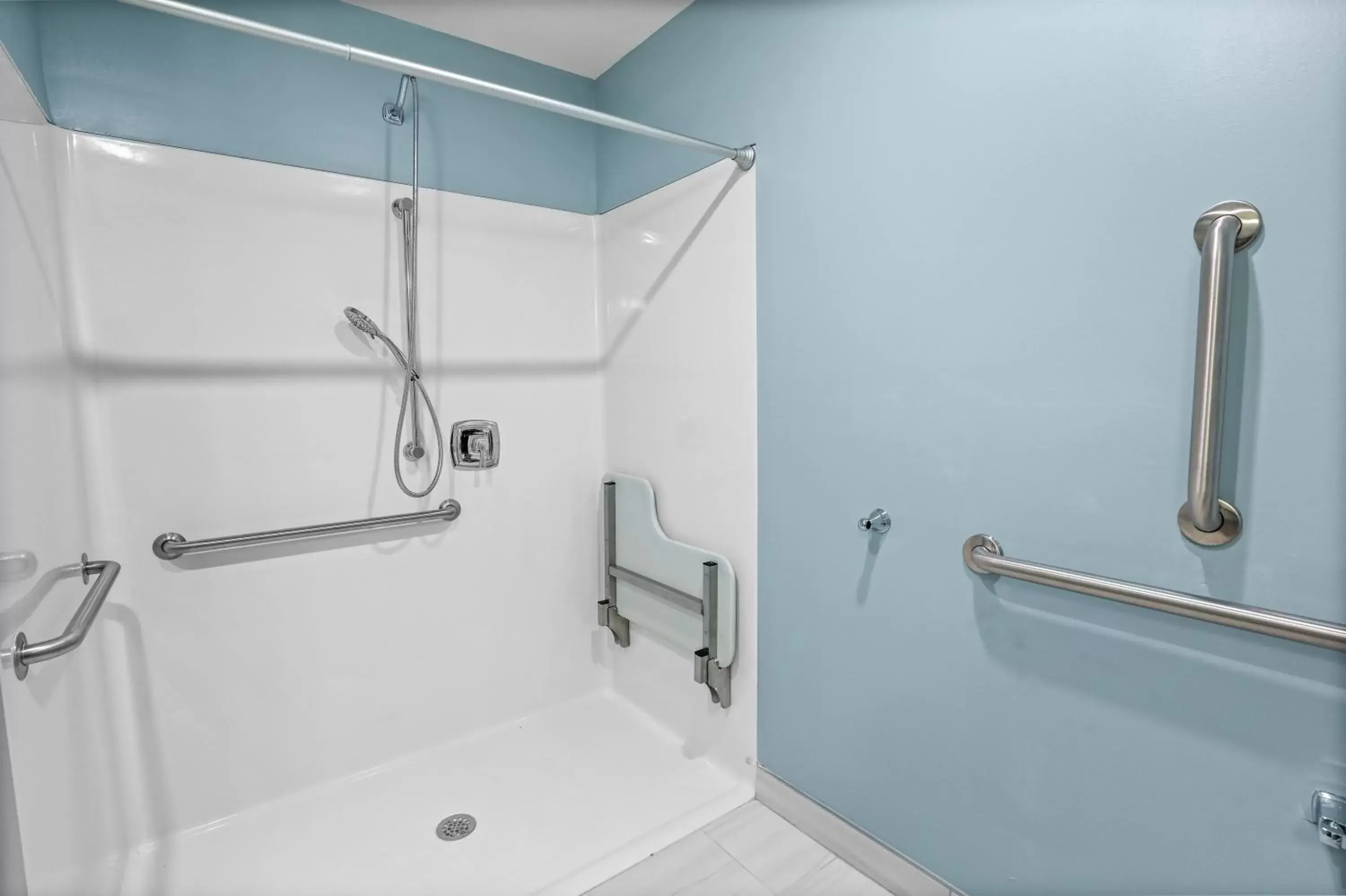Shower, Bathroom in Seaport Suites