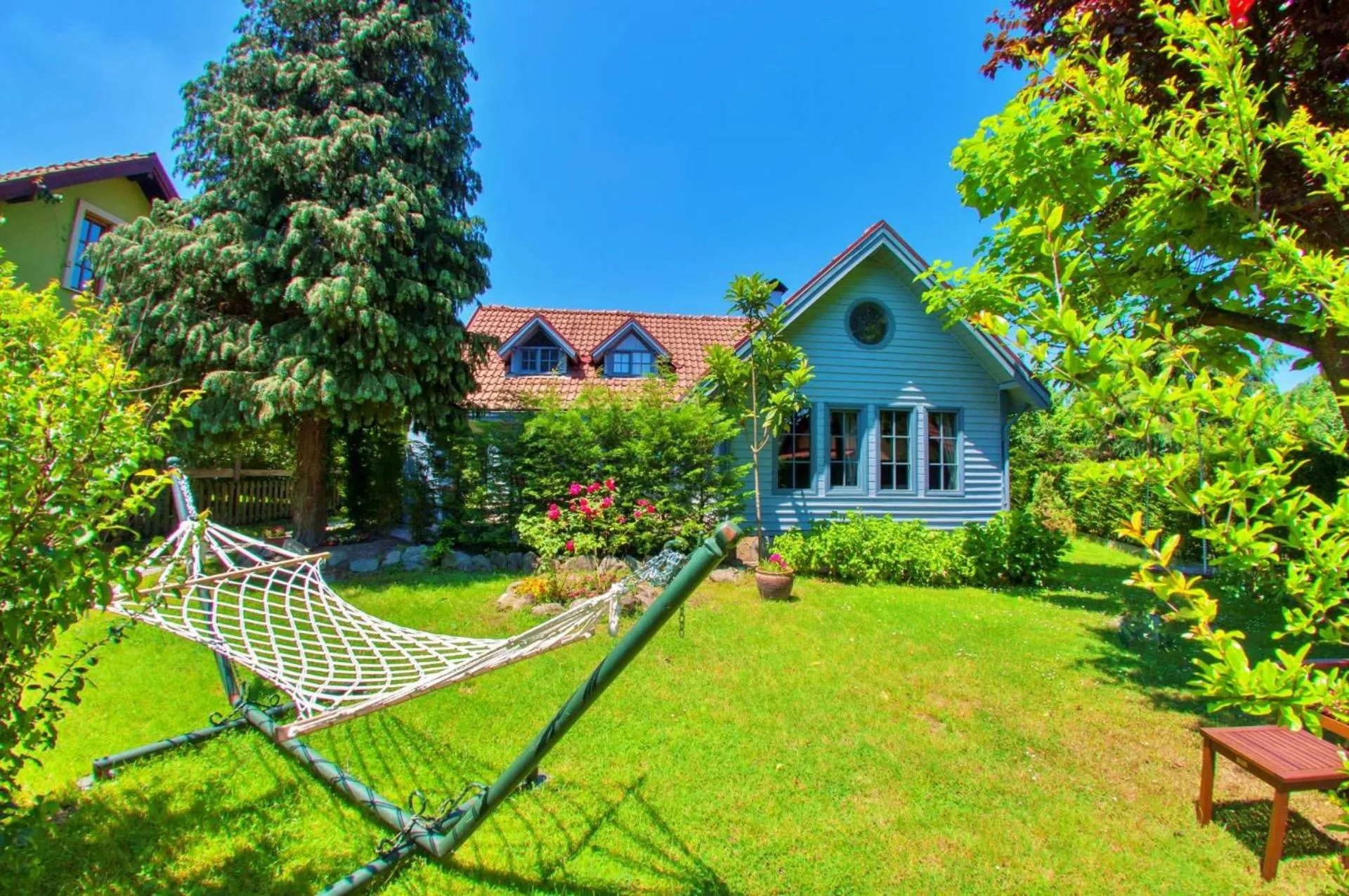 Property building in Villa Kirkpinar Sapanca