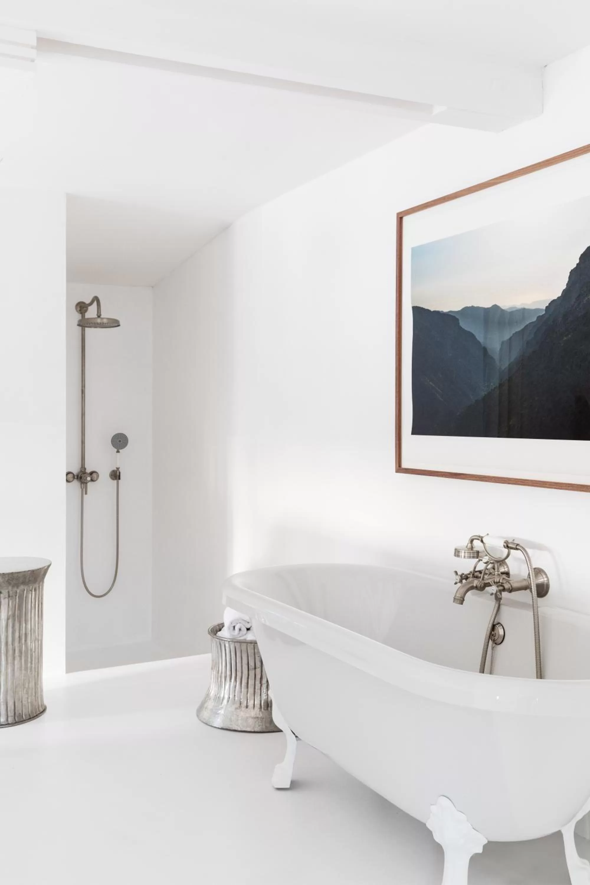 Decorative detail, Bed in Les Sources de Caudalie