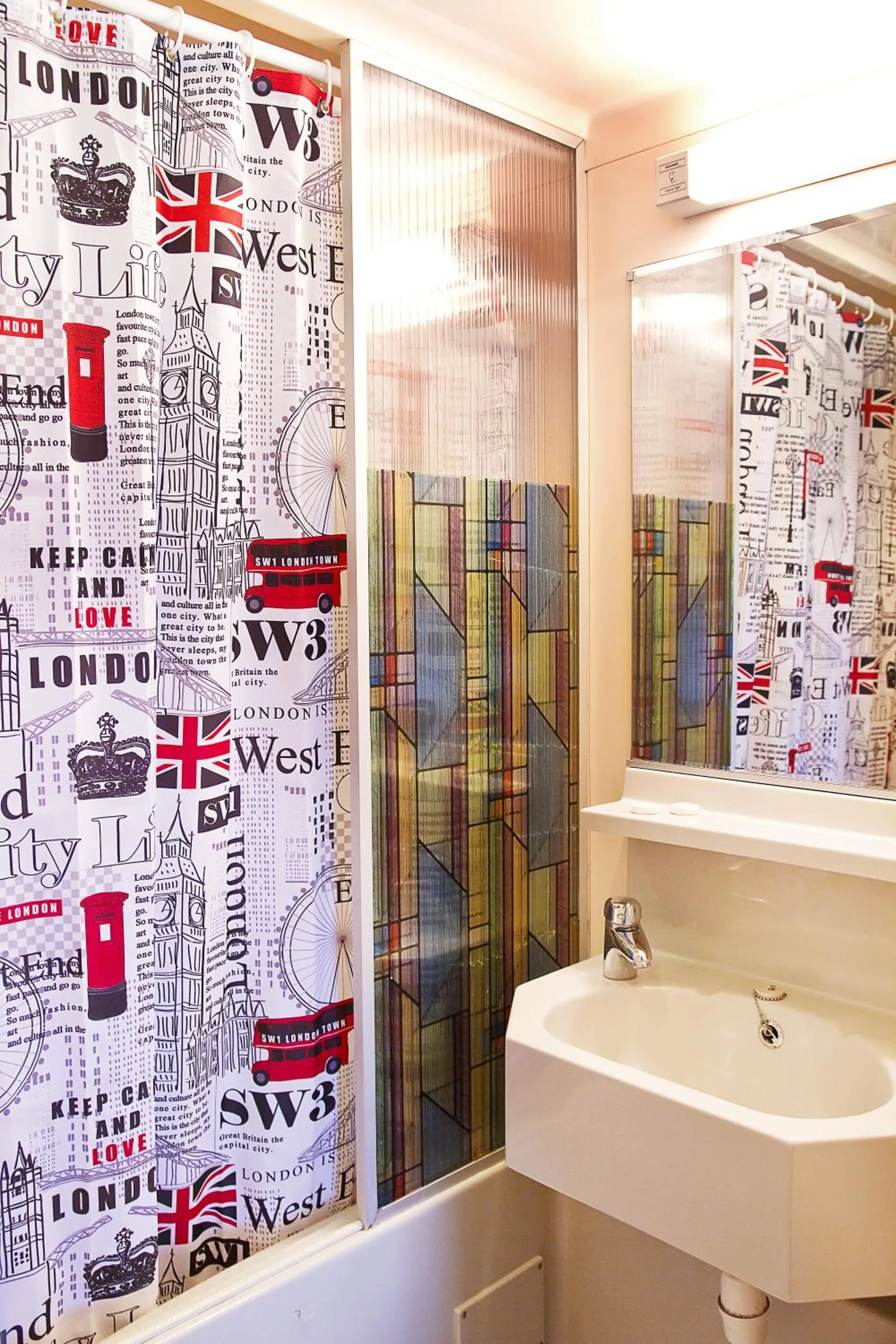 Bathroom in The Abbey House Hotel
