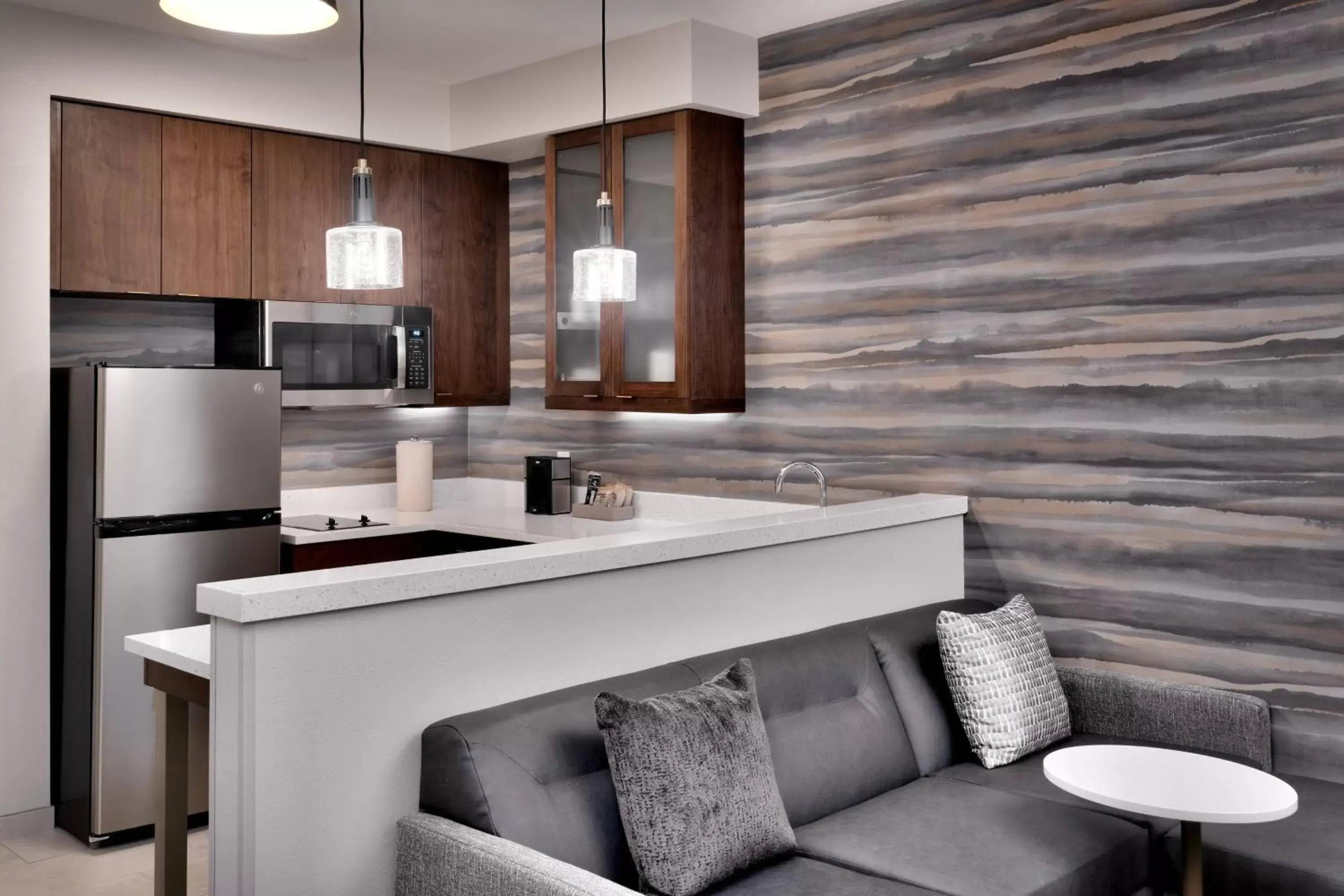 Photo of the whole room, Kitchen/Kitchenette in Residence Inn by Marriott Sedona