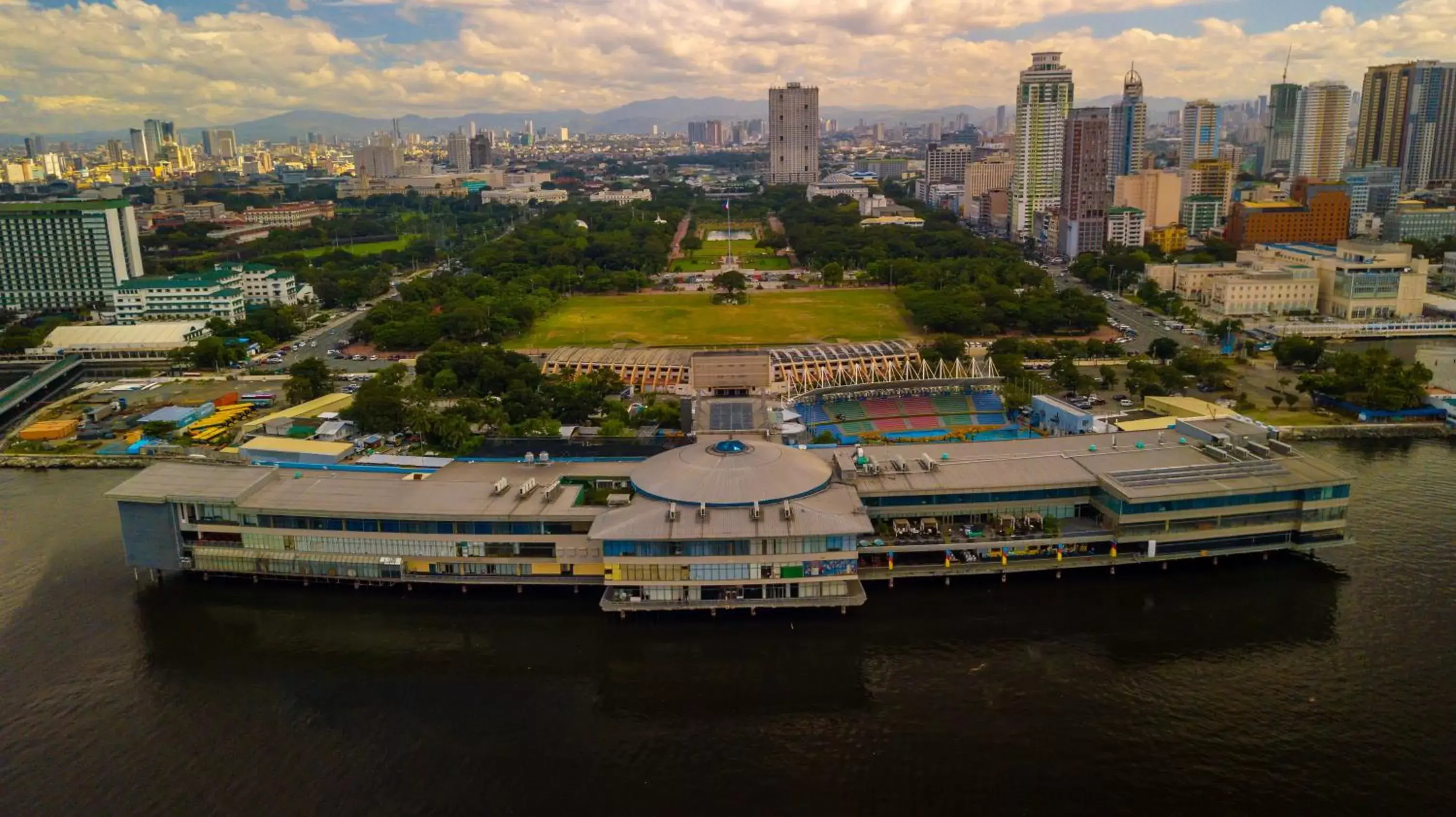 Bird's eye view, Bird's-eye View in Hotel H2o