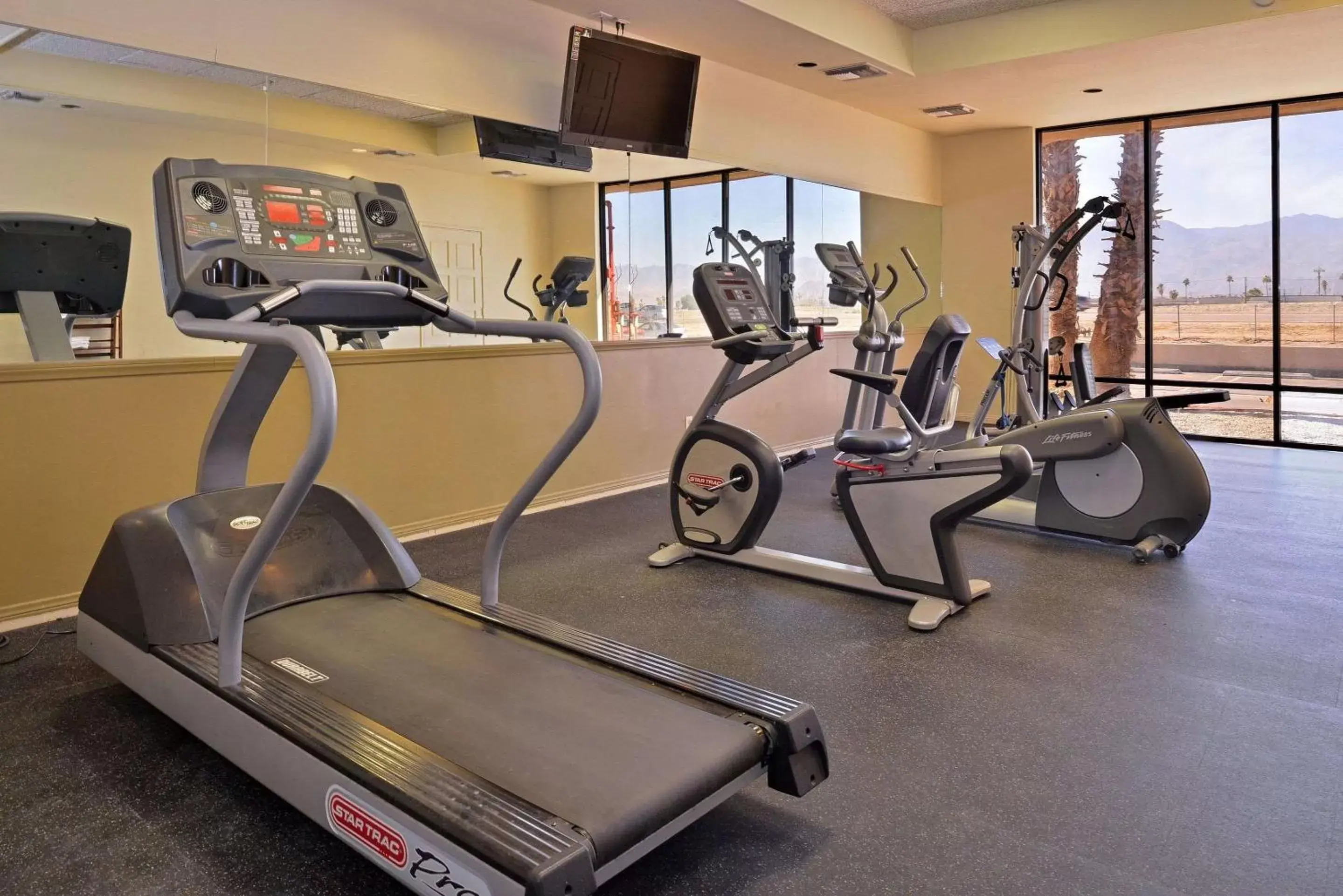 Fitness centre/facilities, Fitness Center/Facilities in Quality Inn & Suites Indio I-10