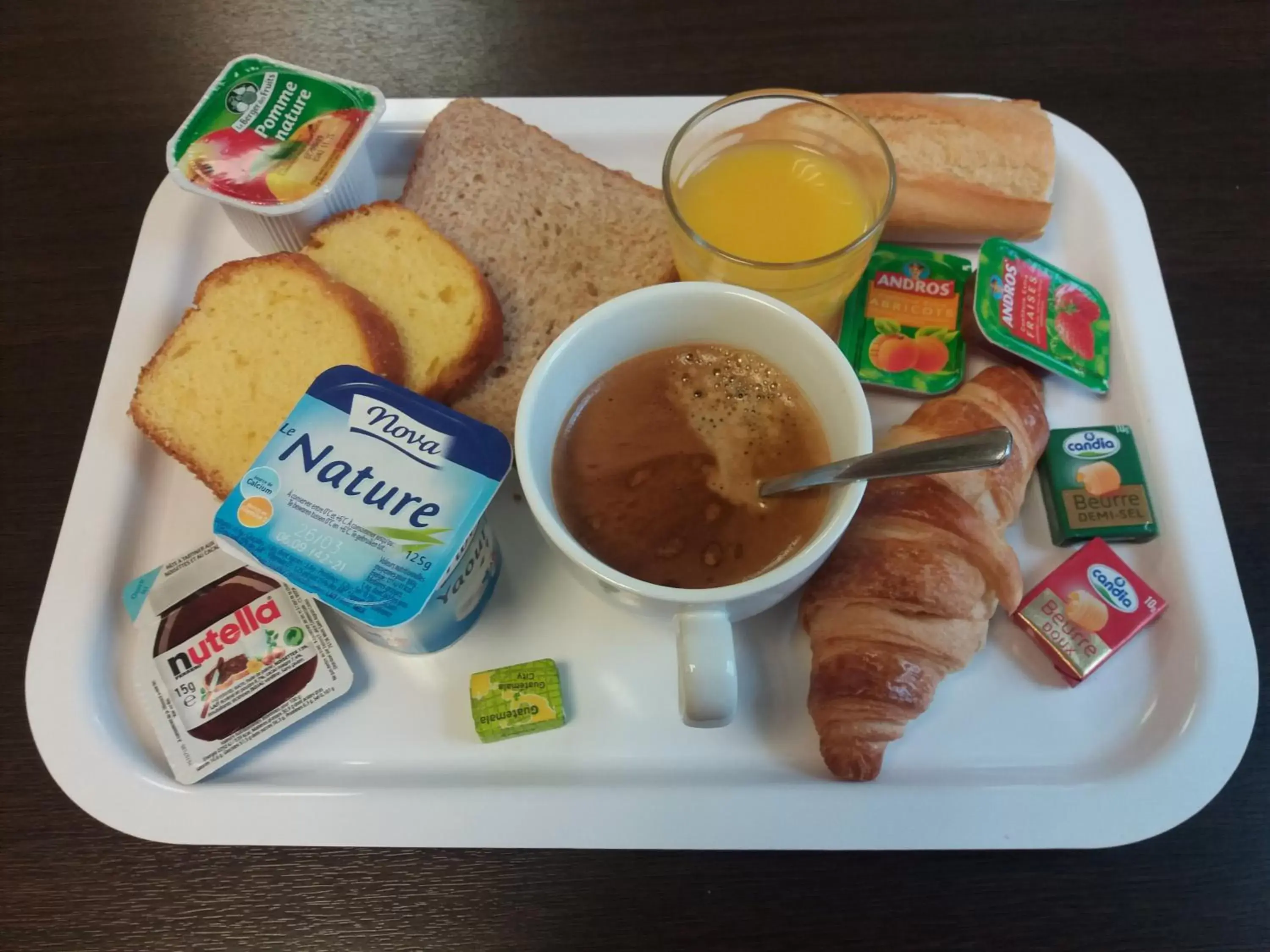 Restaurant/places to eat, Breakfast in Premiere Classe Roissy CDG - Paris Nord 2 - Parc des Expositions