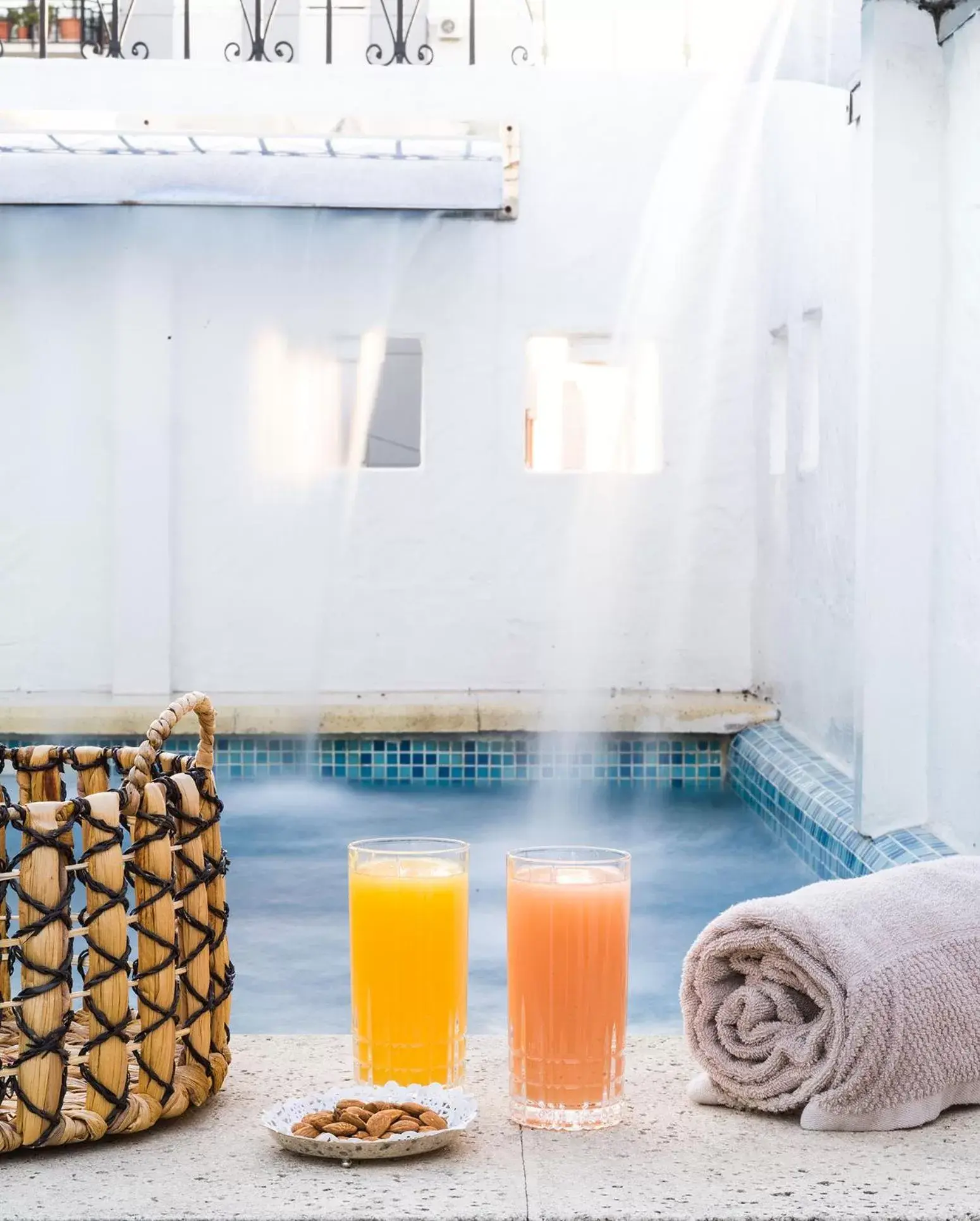 Swimming pool in Melia Recoleta Plaza Hotel Swimming pool in Melia Recoleta Plaza Hotel