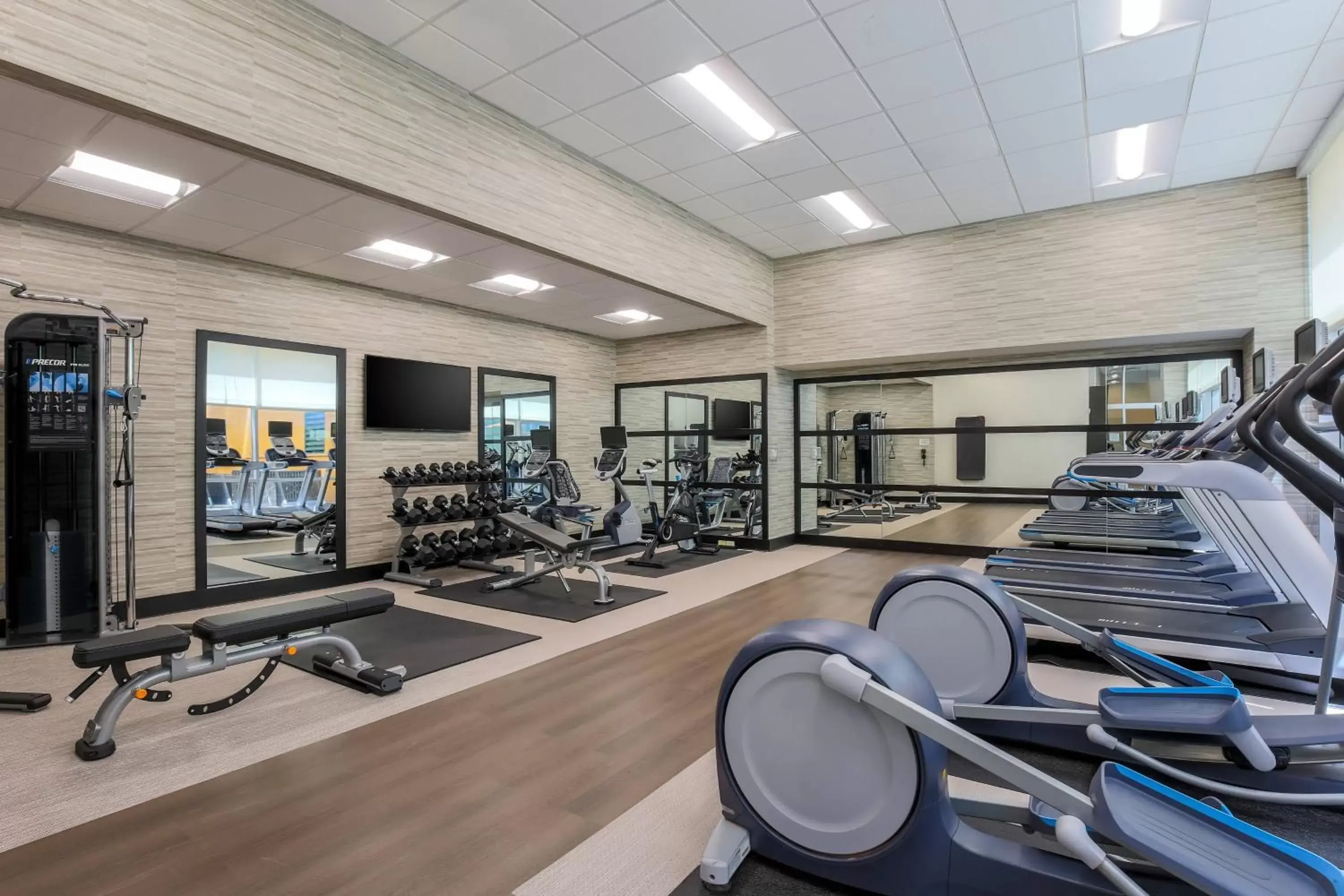 Fitness centre/facilities, Fitness Center/Facilities in Courtyard by Marriott Pittsburgh Downtown