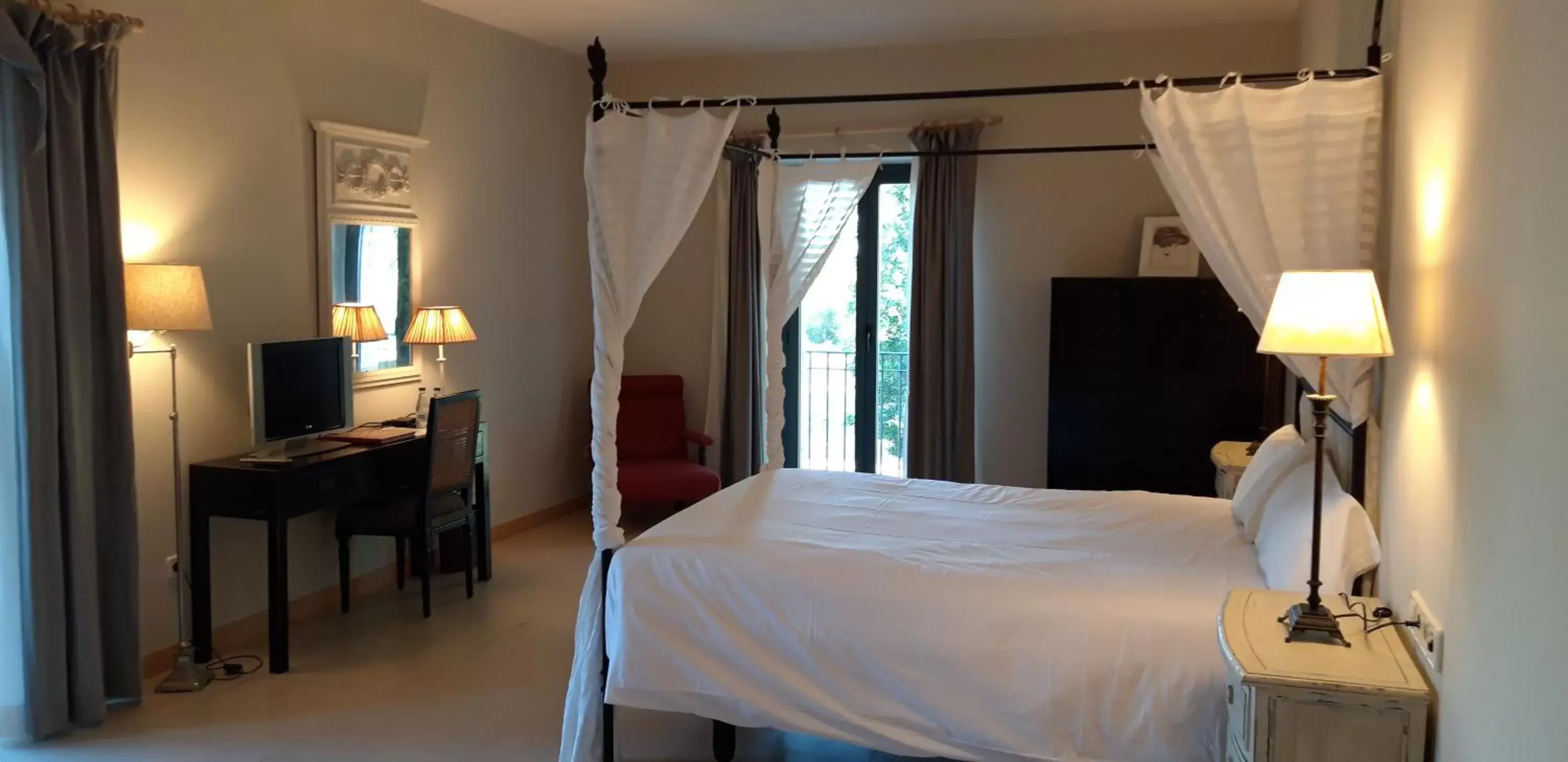 Bedroom, Bed in Hotel Villa Marcilla