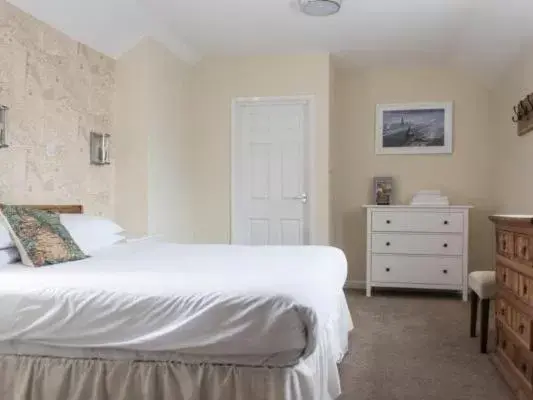 Triple Room with Bath in The Anchor Inn Triple Room with Bath in The Anchor Inn