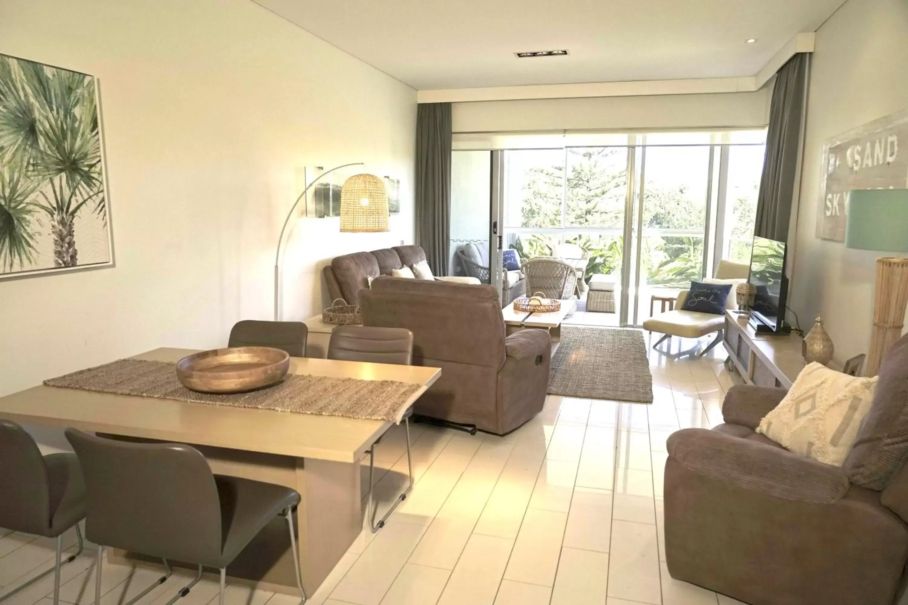 Living room, Seating Area in Peppers Balé Luxury Beach Accommodation Kingscliff - privately let