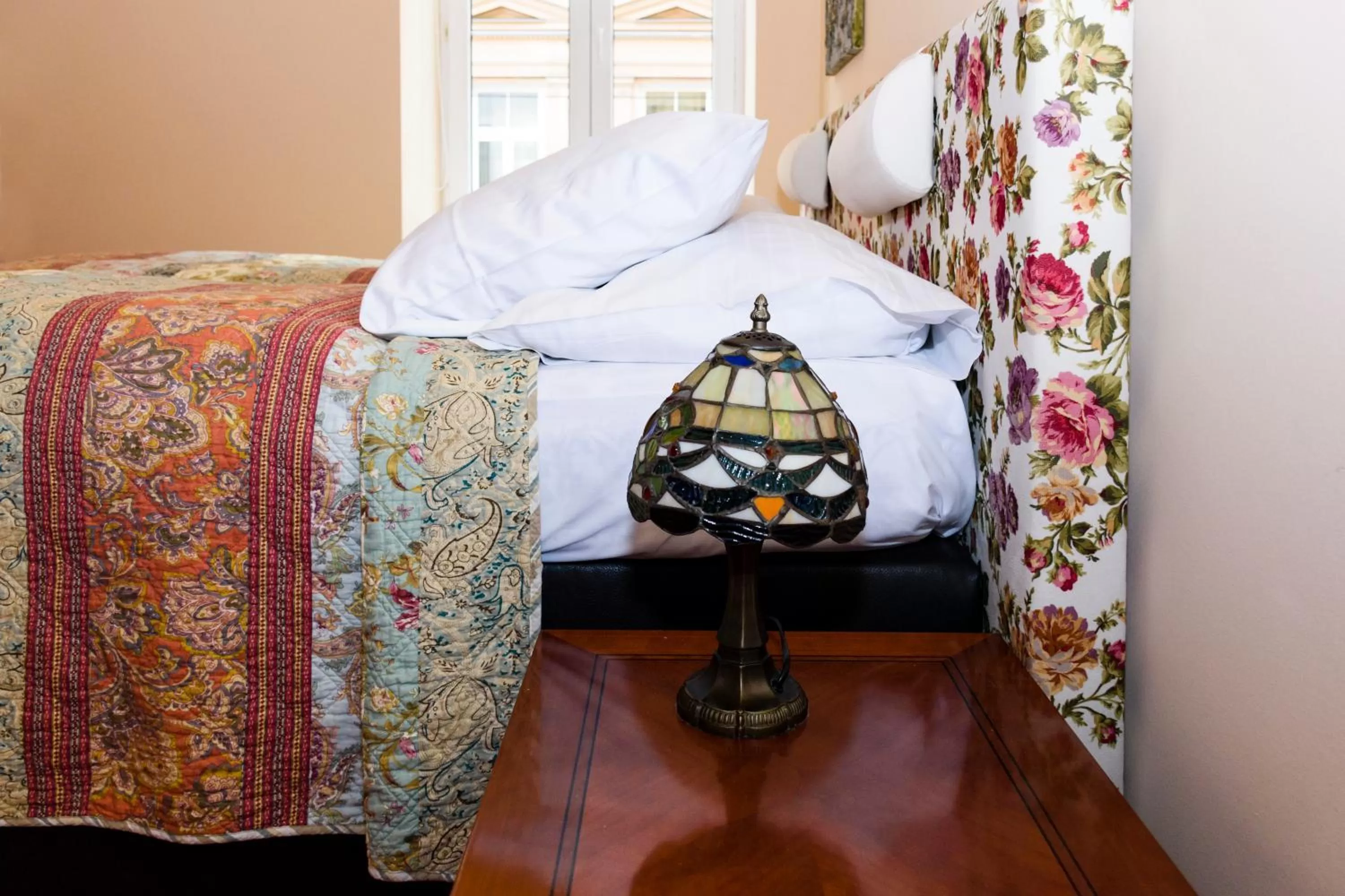 Bed in Altwienerhof Boutique Hotel