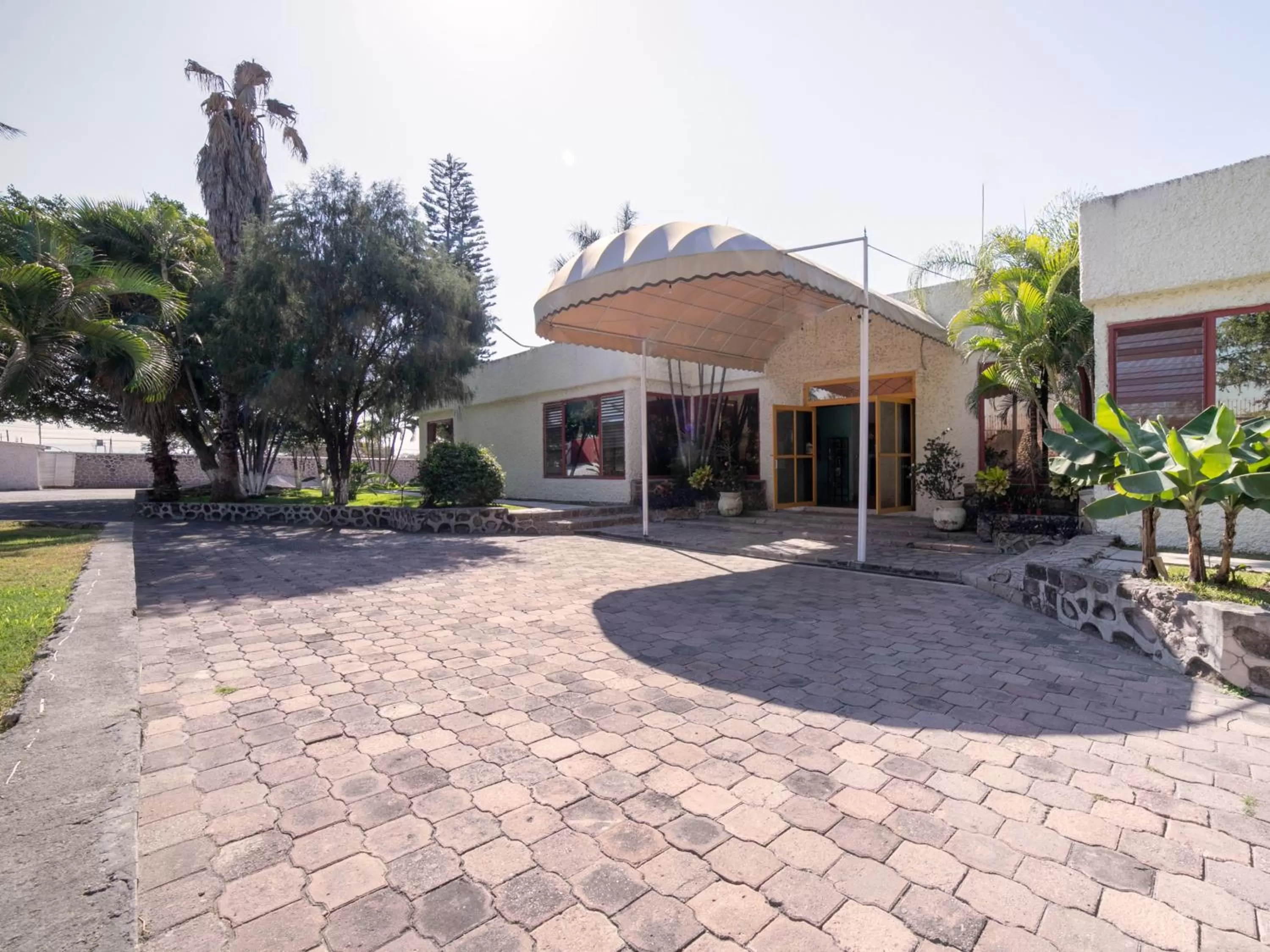 Facade/entrance in Hotel Teques Palace