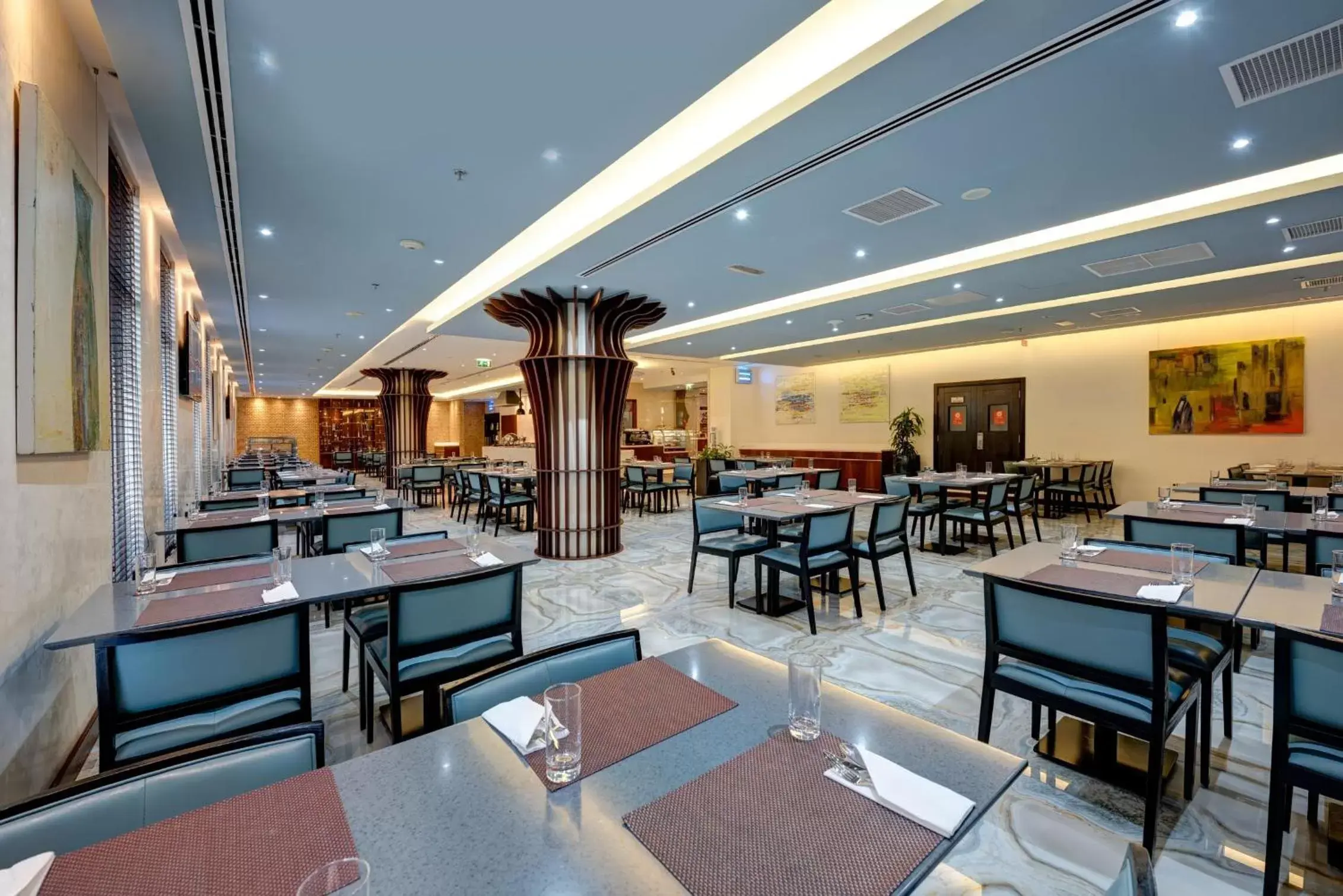 Restaurant/Places to Eat in Mercure Gold Hotel, Jumeirah, Dubai